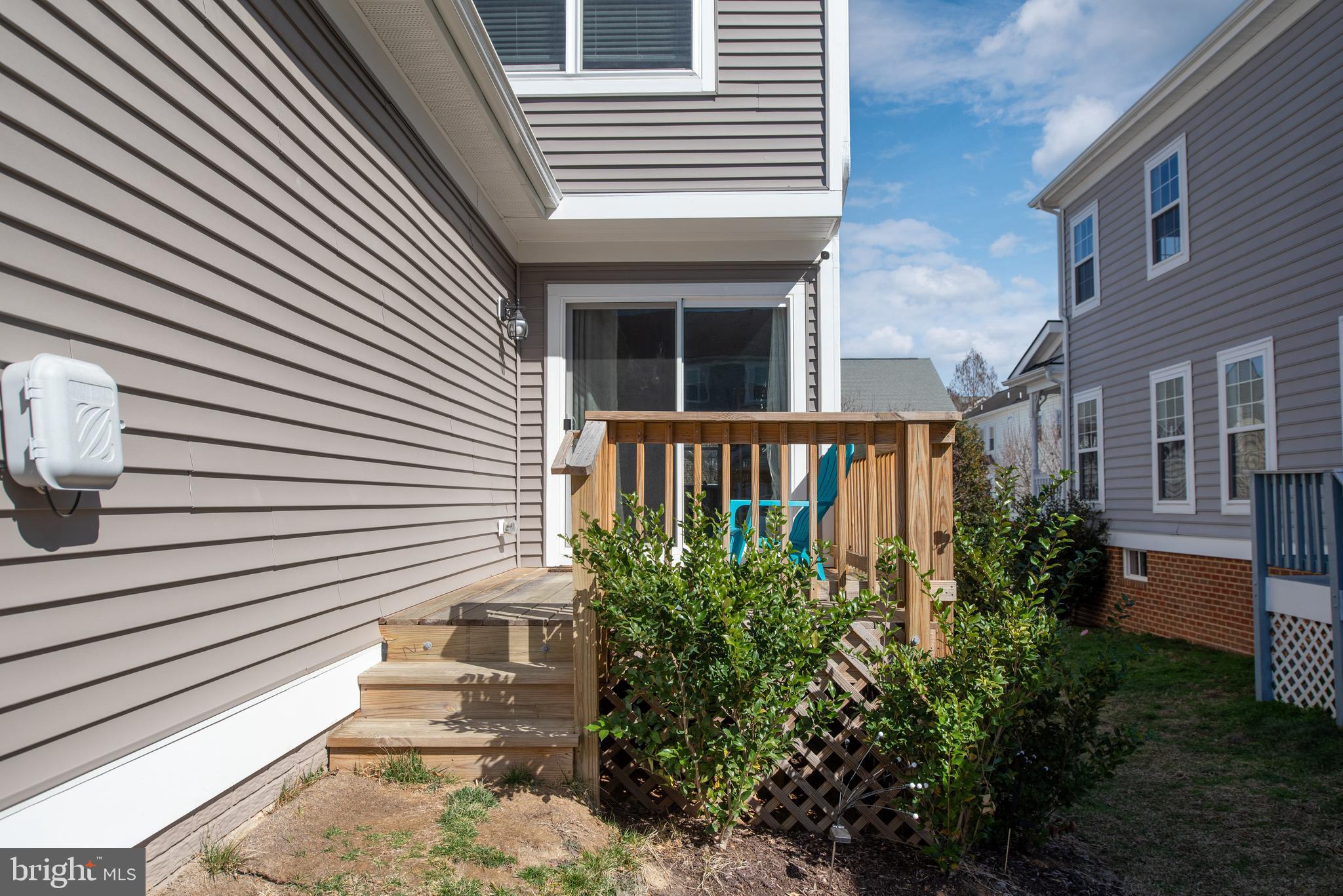 LADYSMITH VILLAGE - Residential