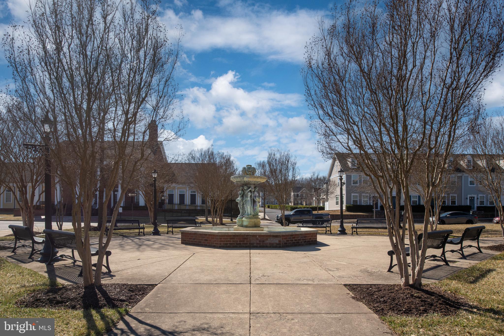 LADYSMITH VILLAGE - Residential