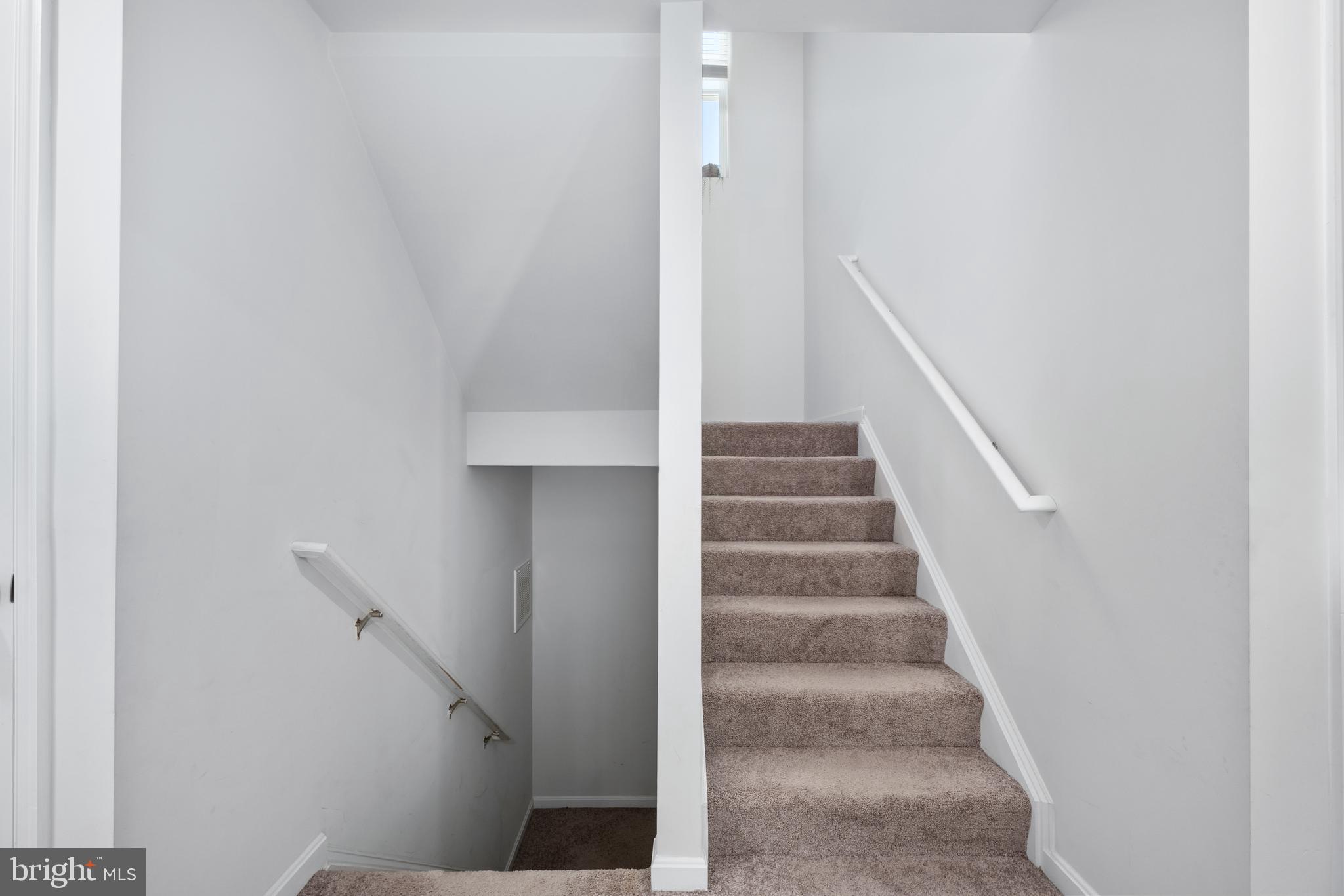 LADYSMITH VILLAGE - Residential