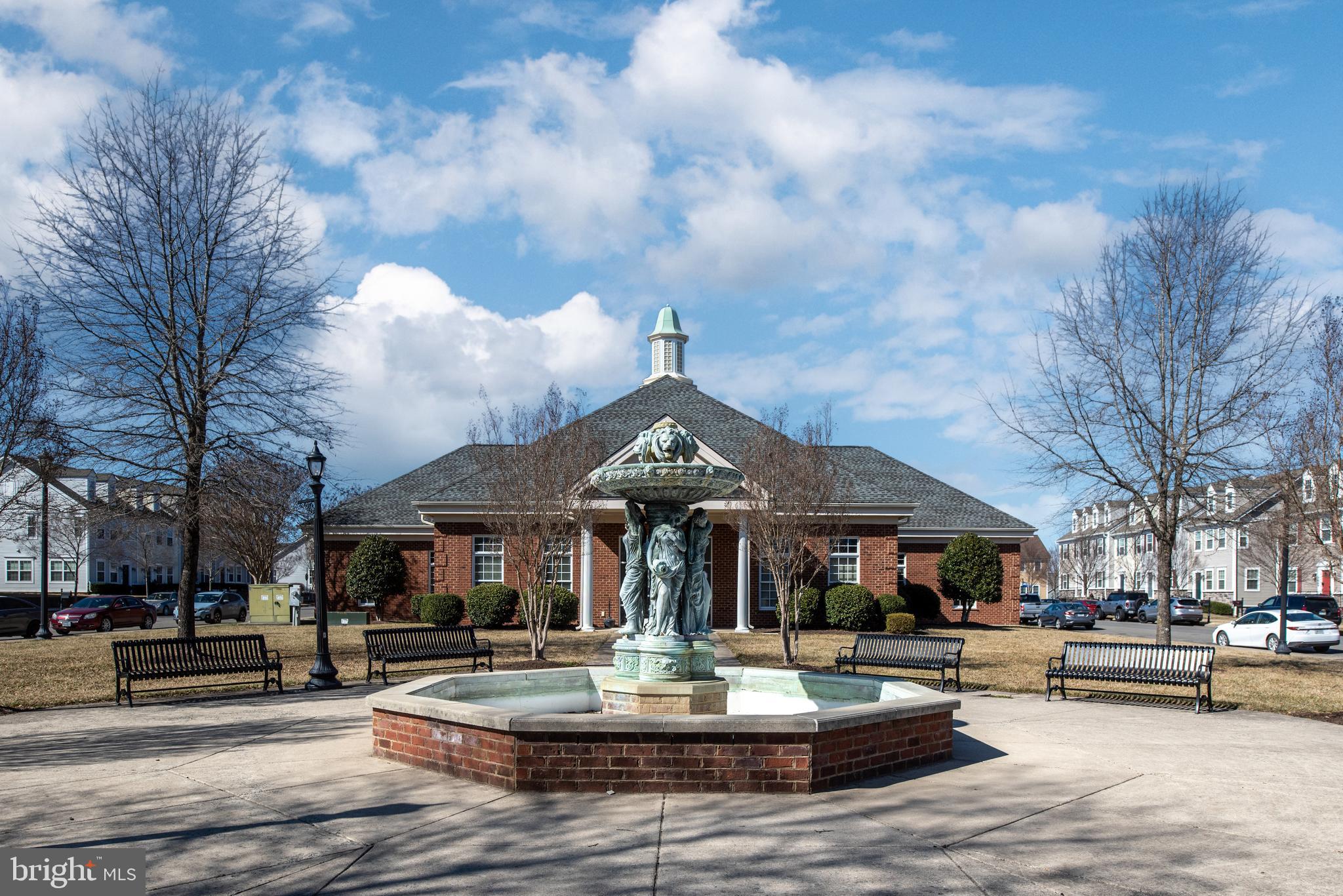 LADYSMITH VILLAGE - Residential