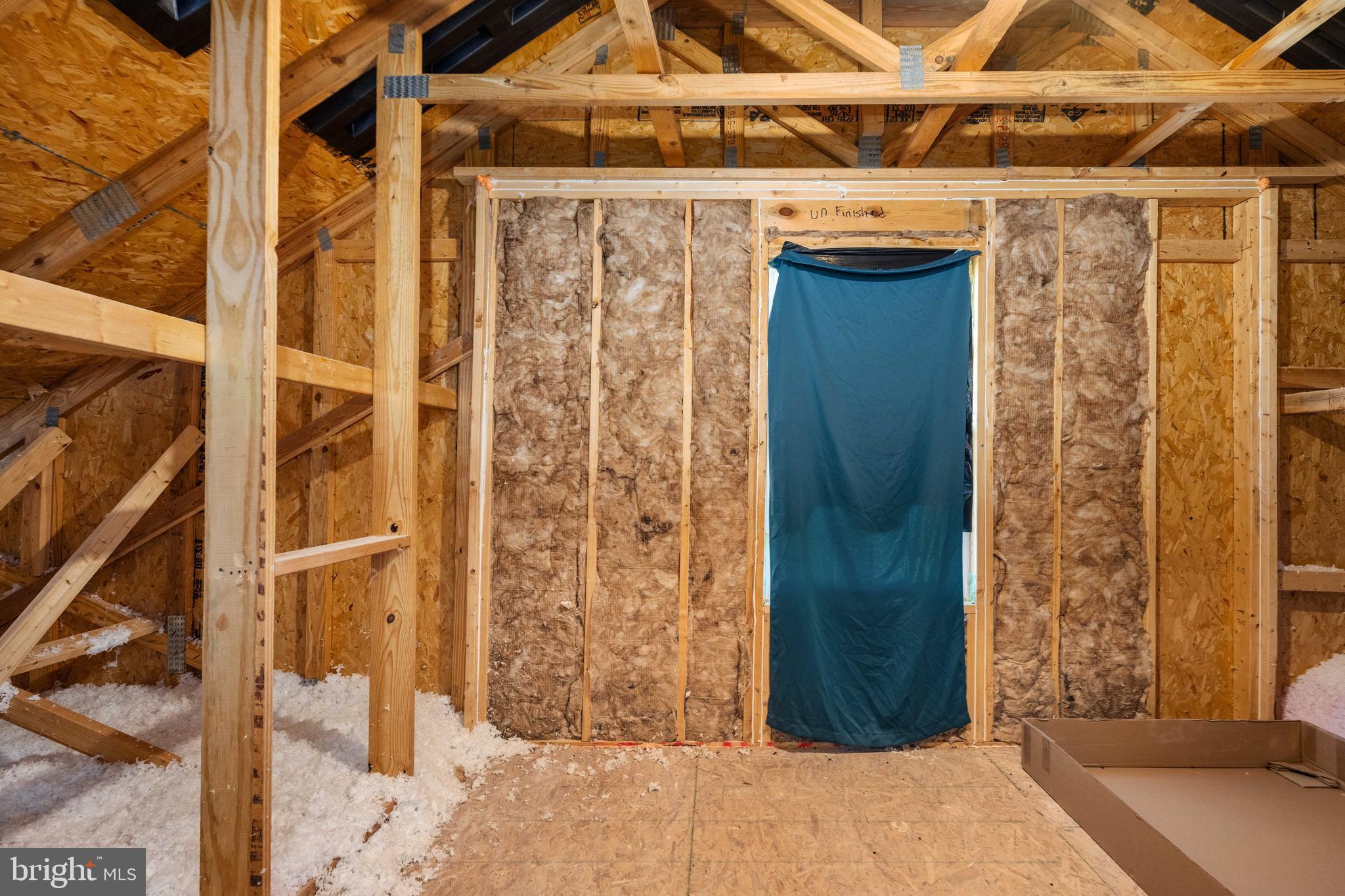 LADYSMITH VILLAGE - Residential