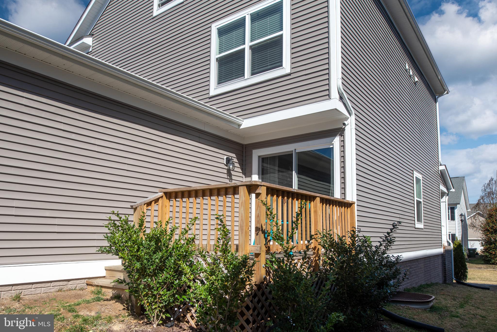 LADYSMITH VILLAGE - Residential