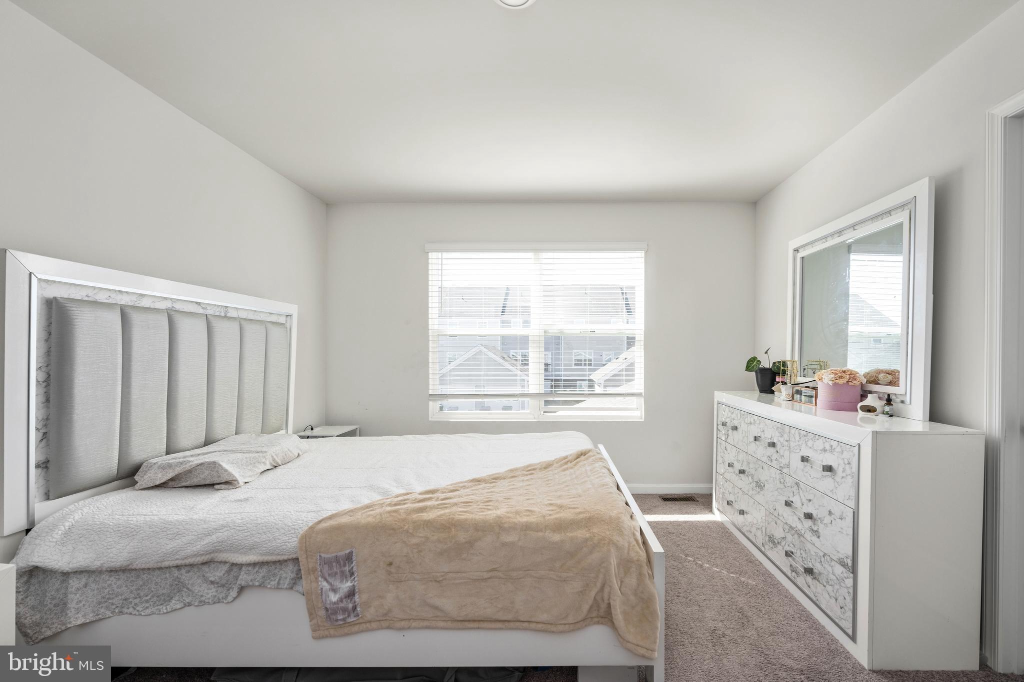 LADYSMITH VILLAGE - Residential