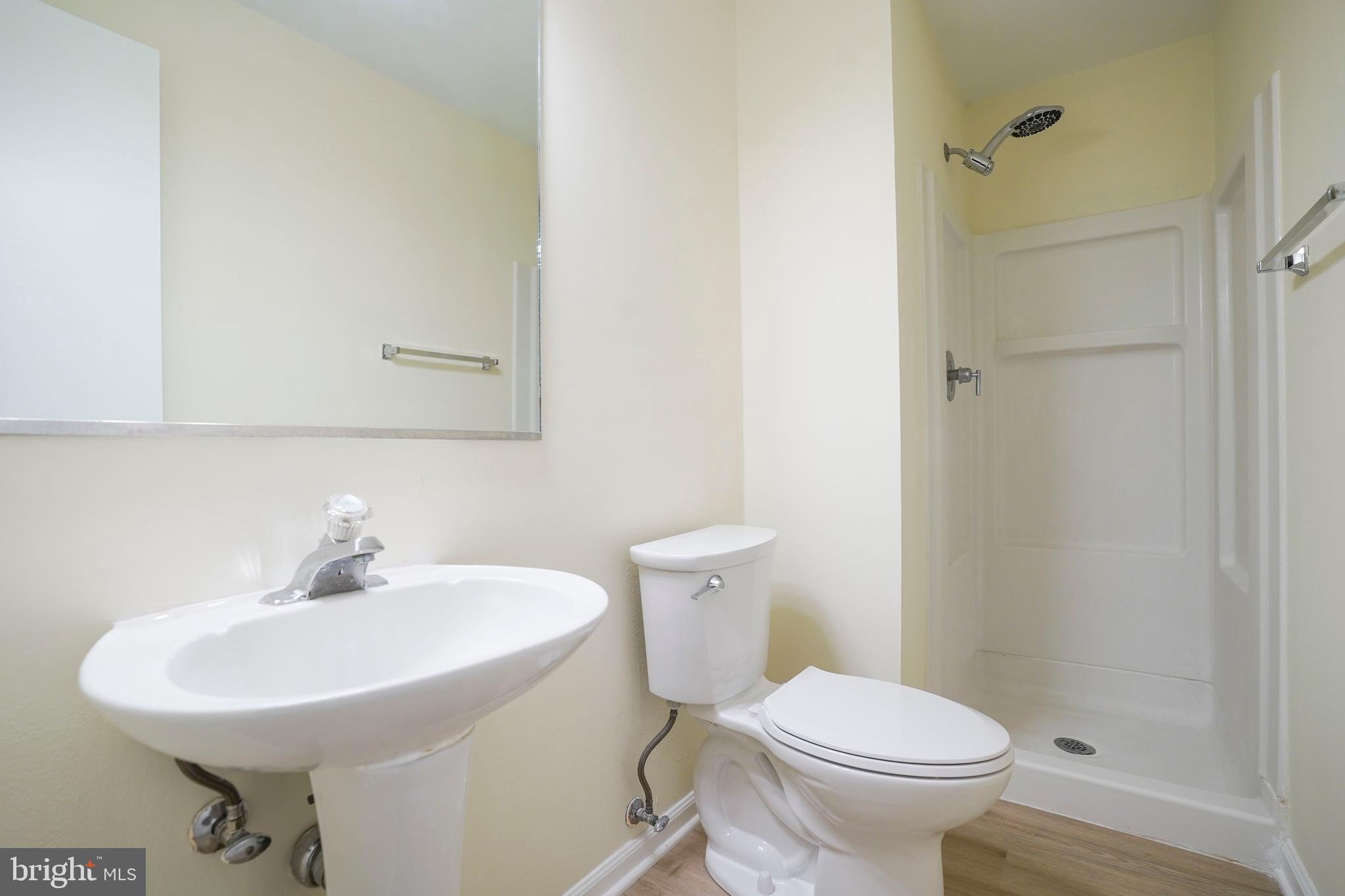 COMPTON VALLEY ESTATES - Residential