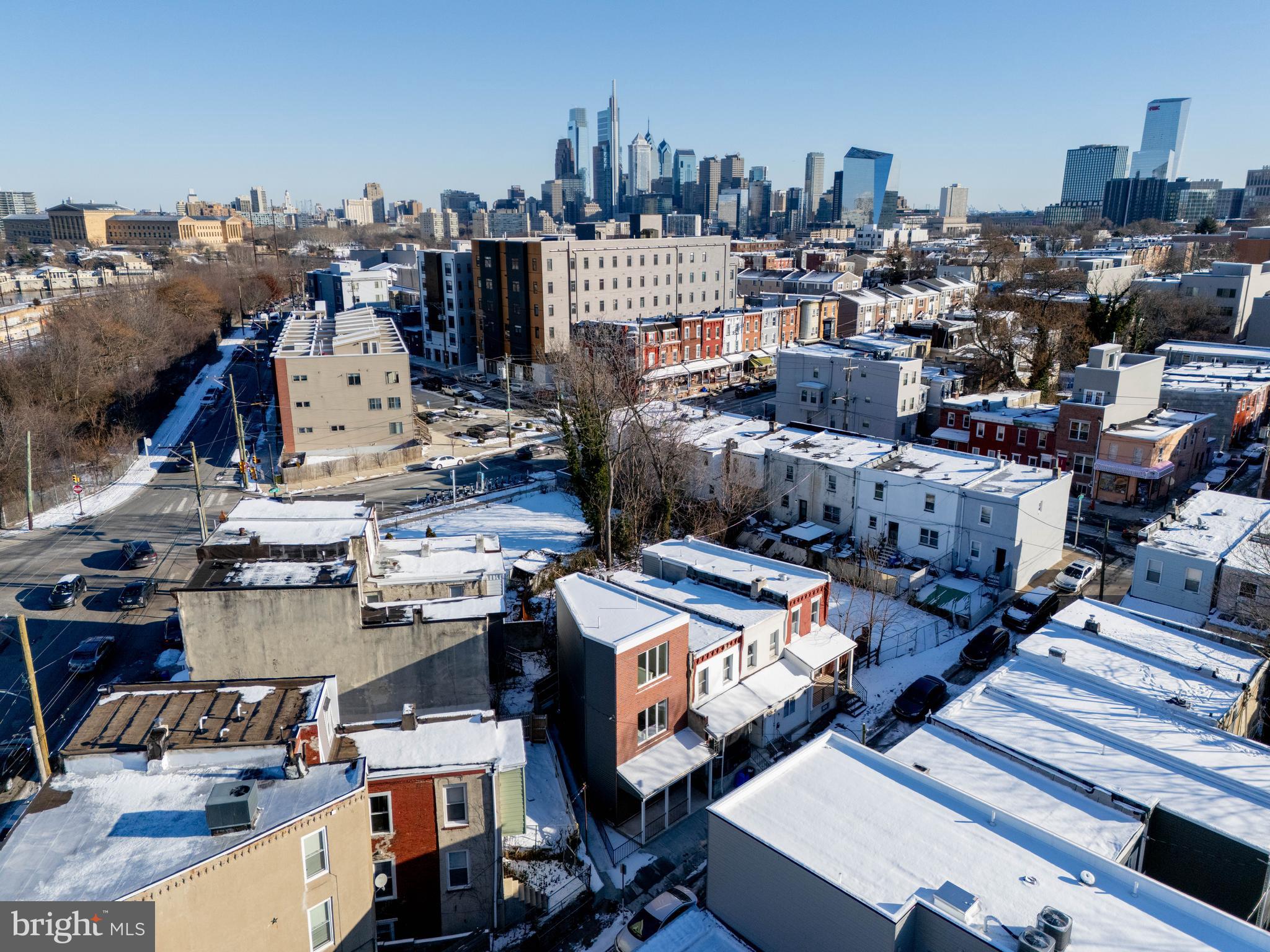 MANTUA - Residential