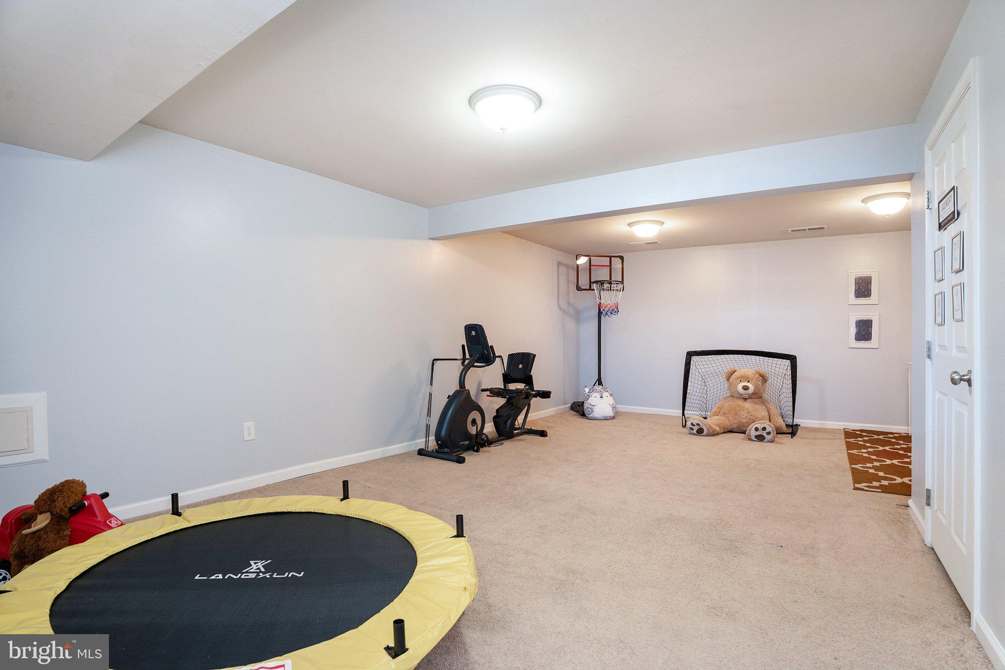 BROOKFIELD ON THE POTOMAC - Residential