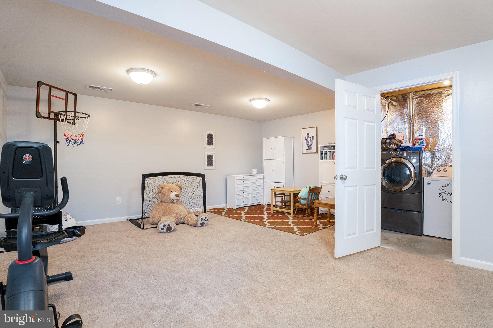 BROOKFIELD ON THE POTOMAC - Residential