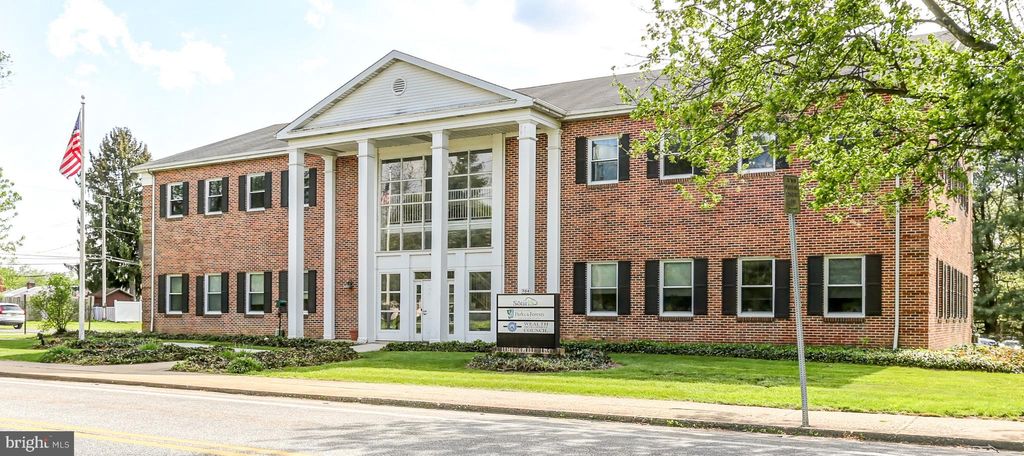 Photo of 704 Lisburn Rd #203, CAMP HILL, PA 17001 (MLS # PACB2050760)