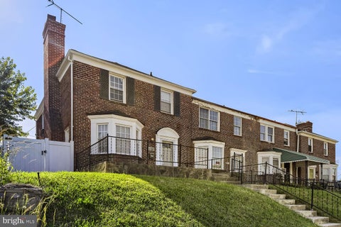 Townhouse For Rent - 4012 Hillen Road<br/> BALTIMORE, MD 21218