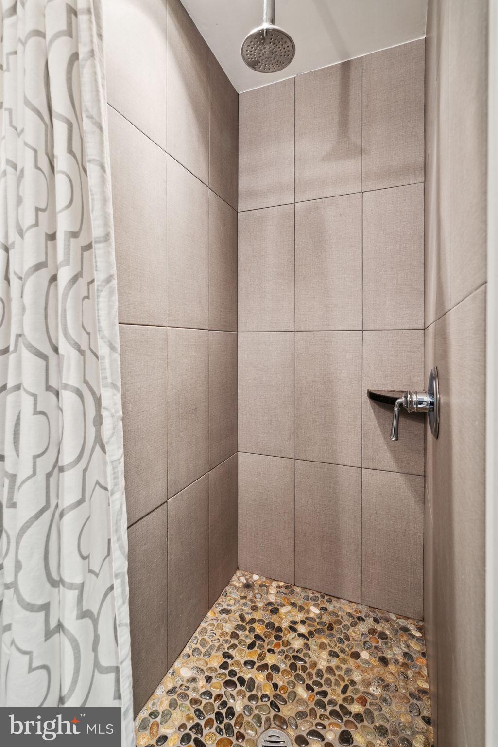 GRADUATE HOSPITAL - Residential