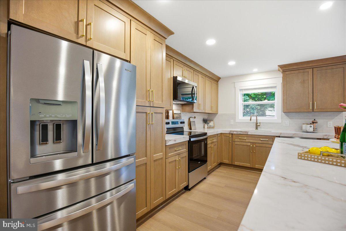 SELBY HEIGHTS - Residential