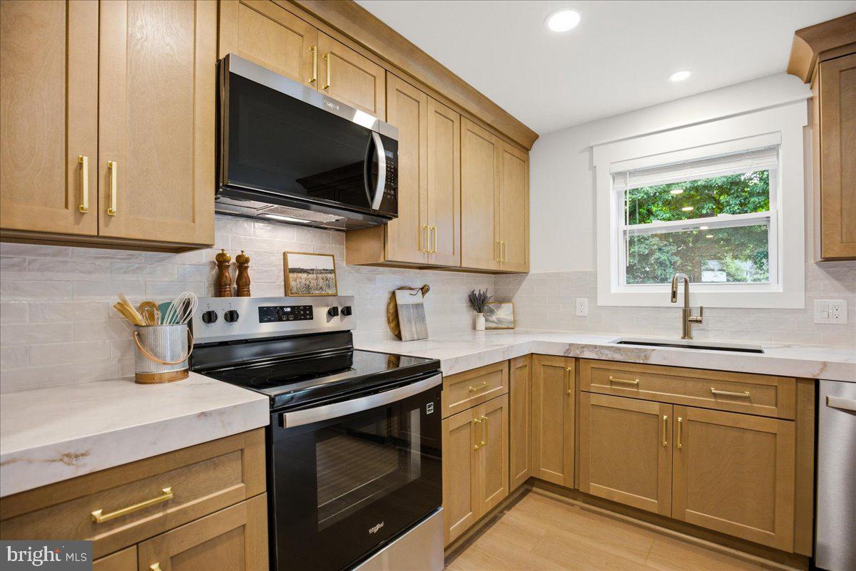 SELBY HEIGHTS - Residential
