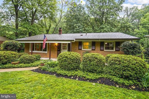 3903 IVYDALE DRIVE ANNANDALE VA 22003