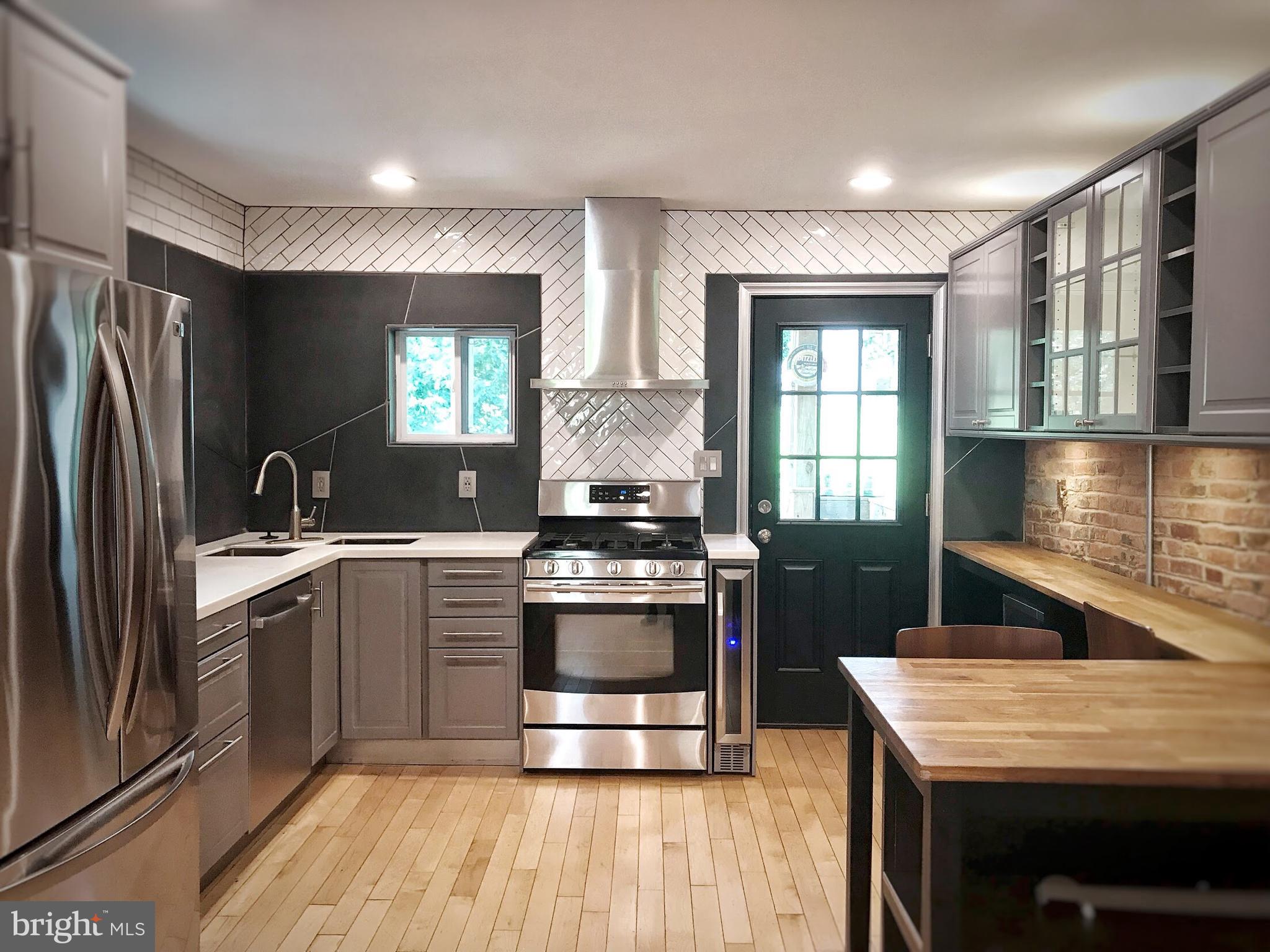 HAMPDEN HISTORIC DISTRICT - Residential