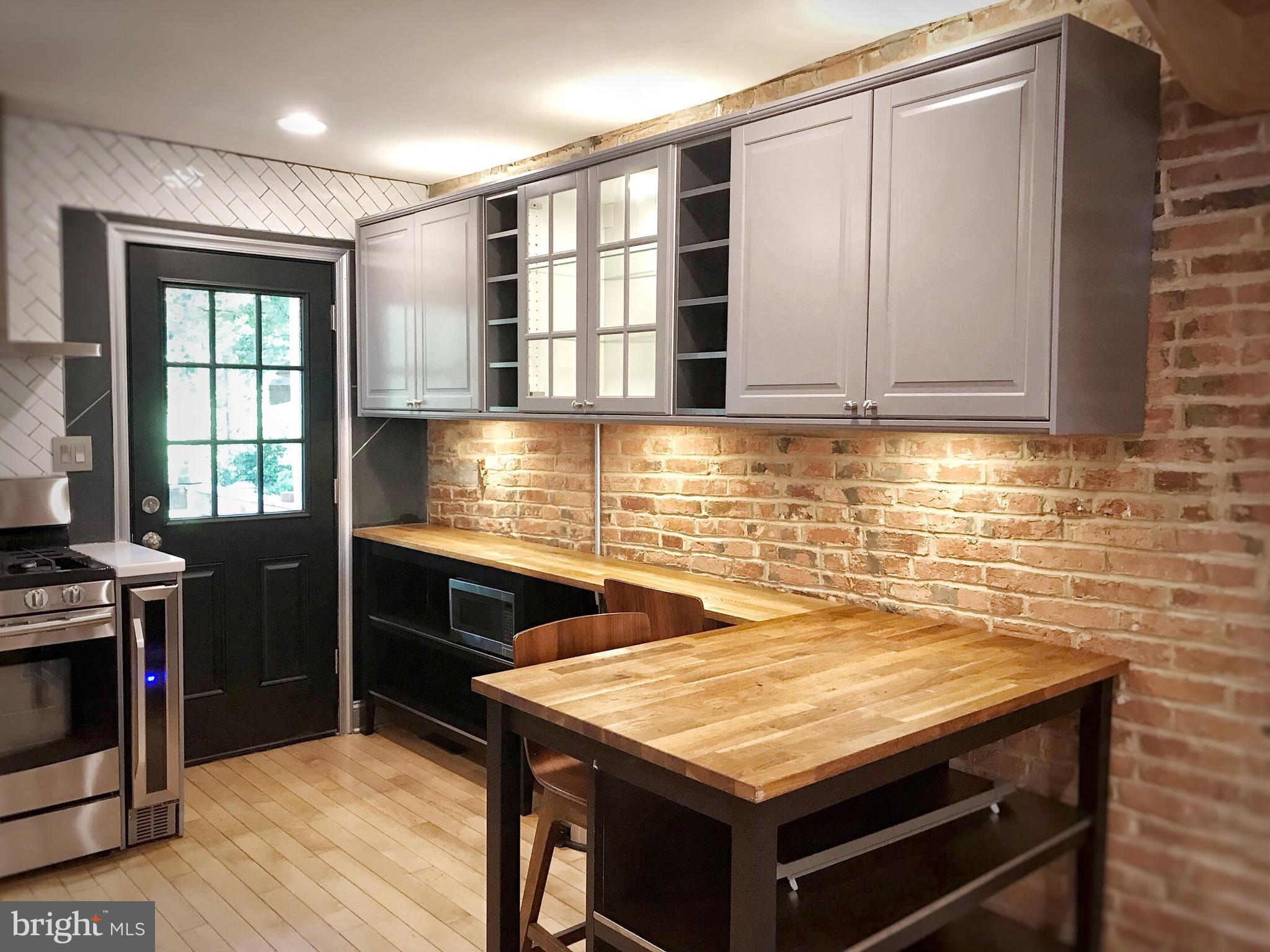 HAMPDEN HISTORIC DISTRICT - Residential