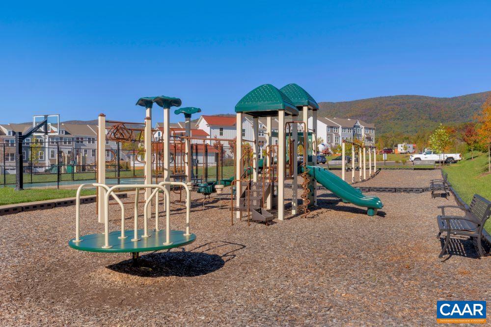 PLEASANT GREEN - Residential