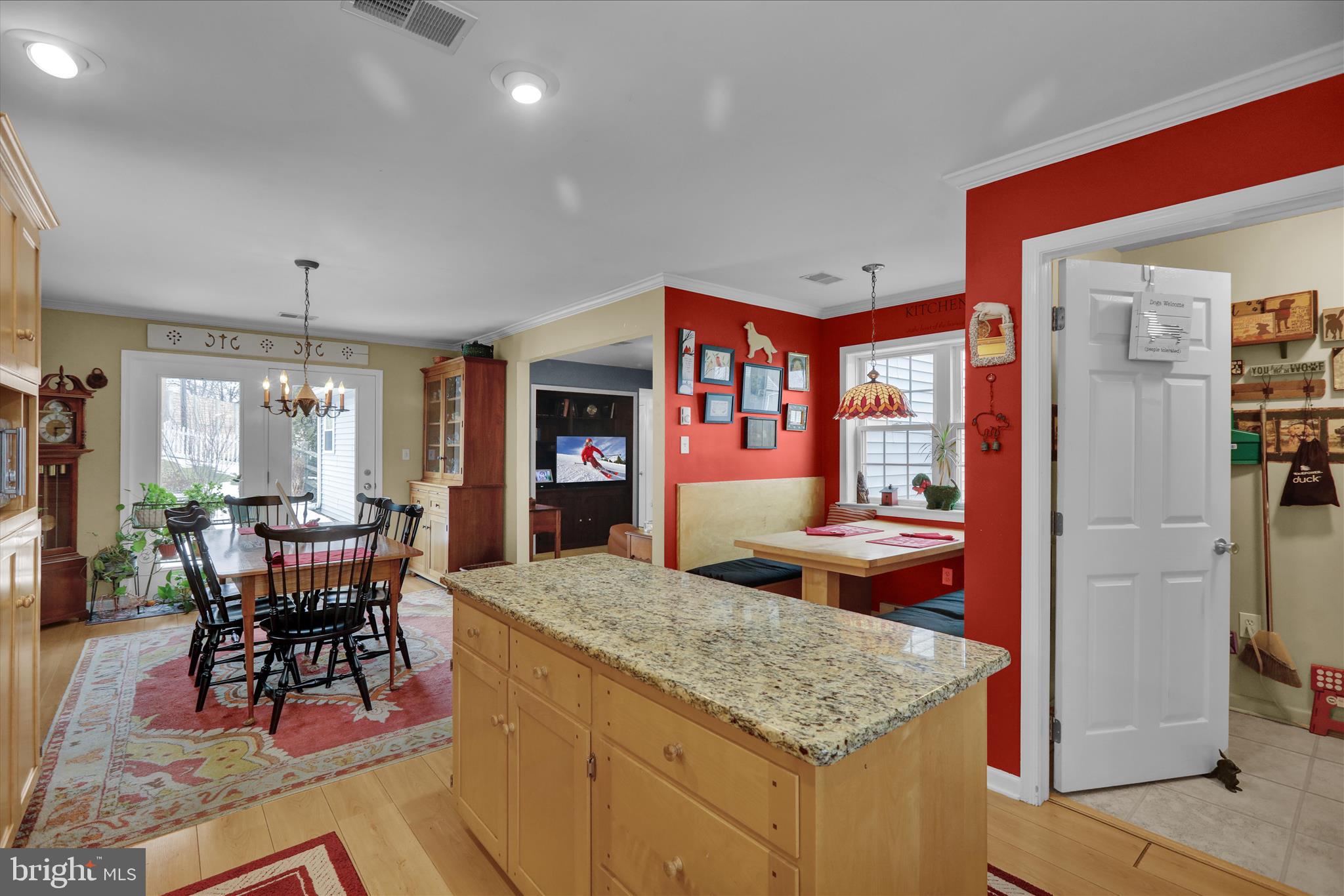 SUNNYSIDE - Residential