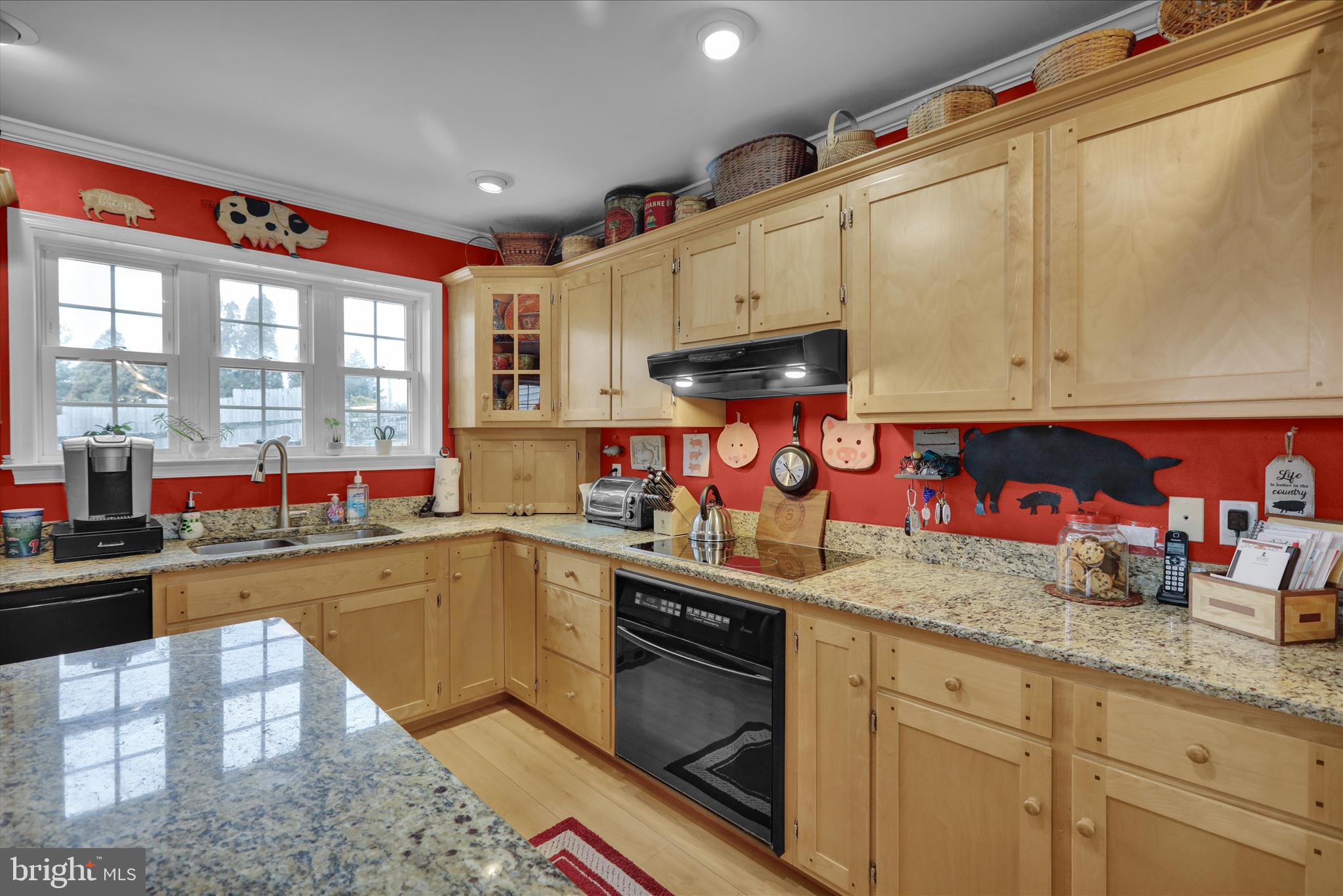 SUNNYSIDE - Residential