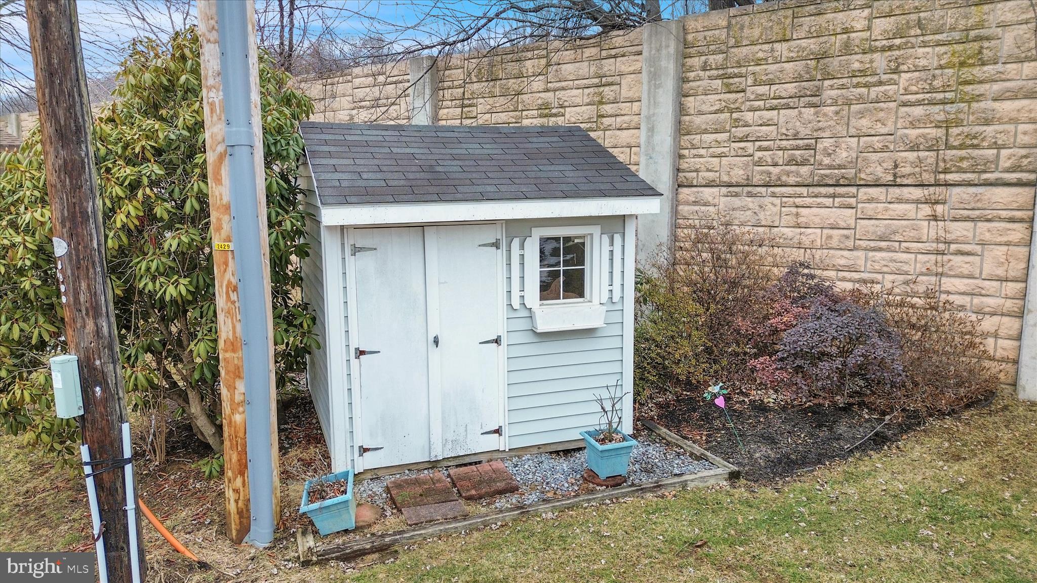 SUNNYSIDE - Residential