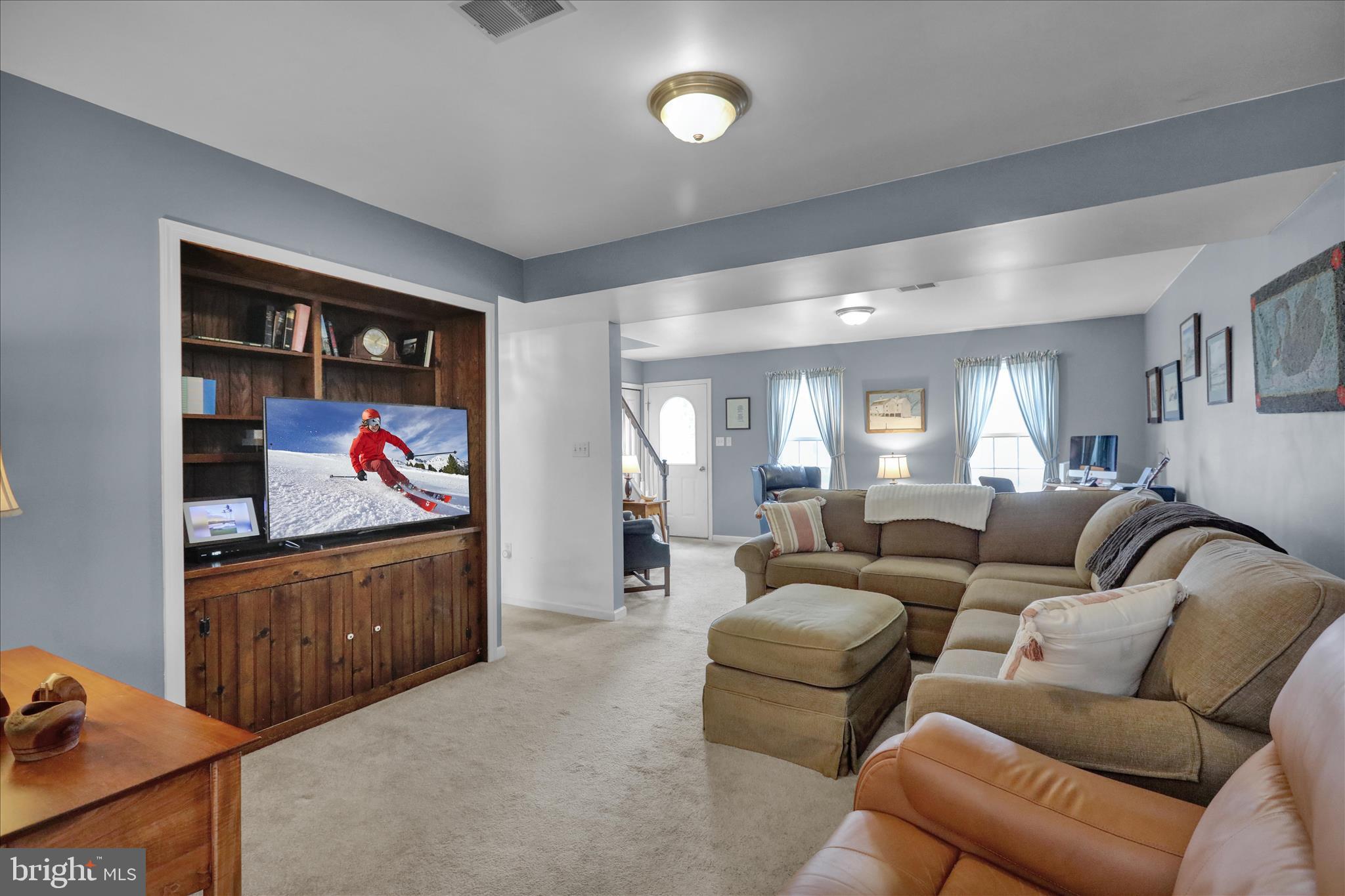 SUNNYSIDE - Residential