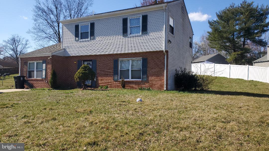 RAMBLING HILLS - Residential Lease