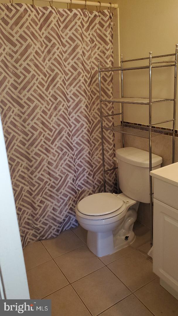 RAMBLING HILLS - Residential Lease