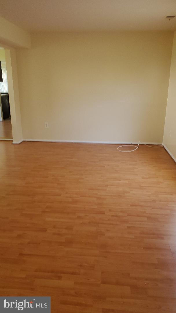 RAMBLING HILLS - Residential Lease