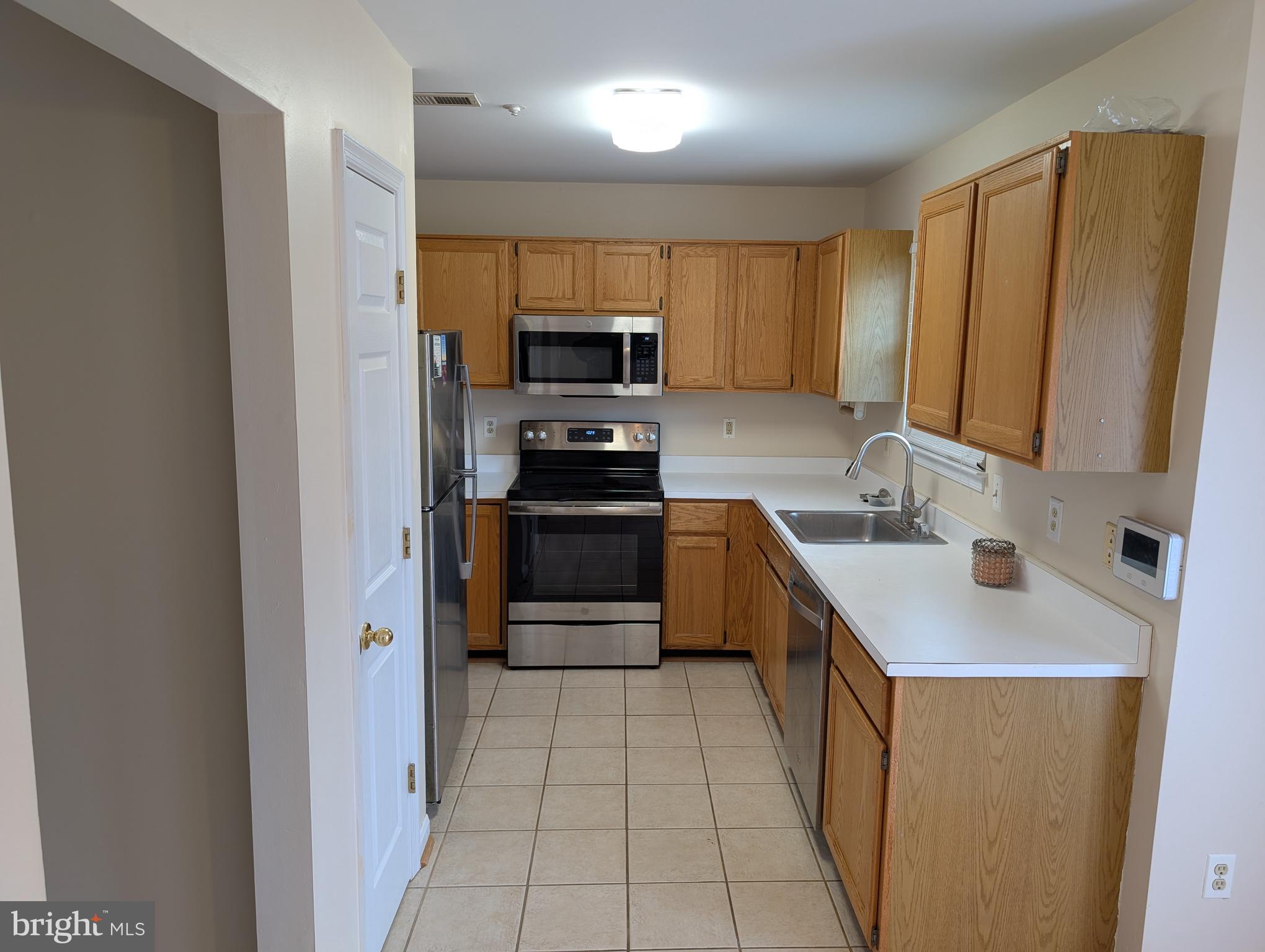 VILLAGES OF MARLBOROUGH - Residential Lease