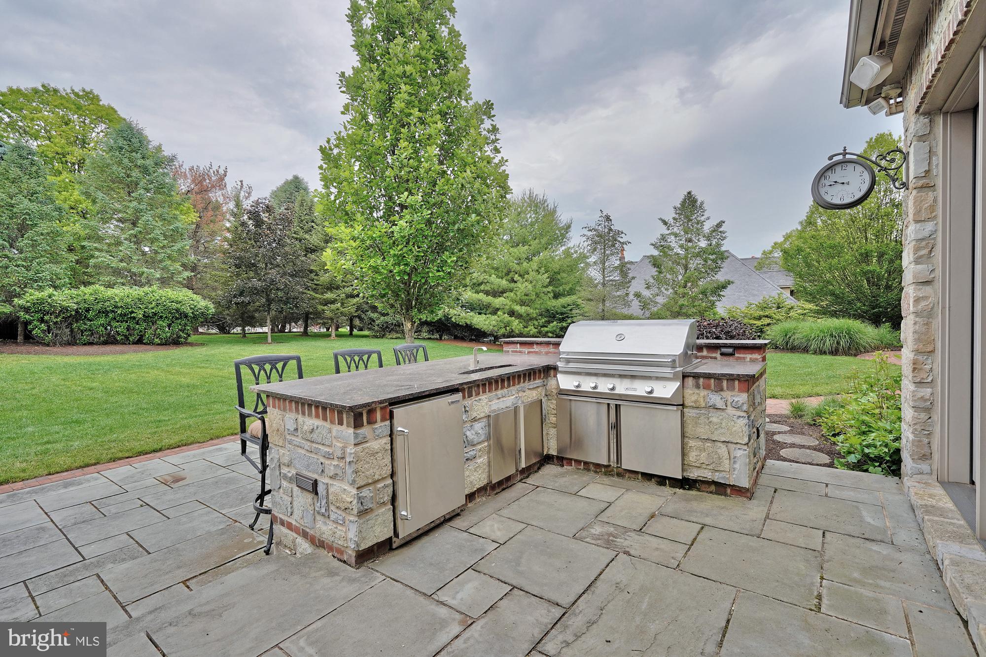 WESTBURY PARK - Residential