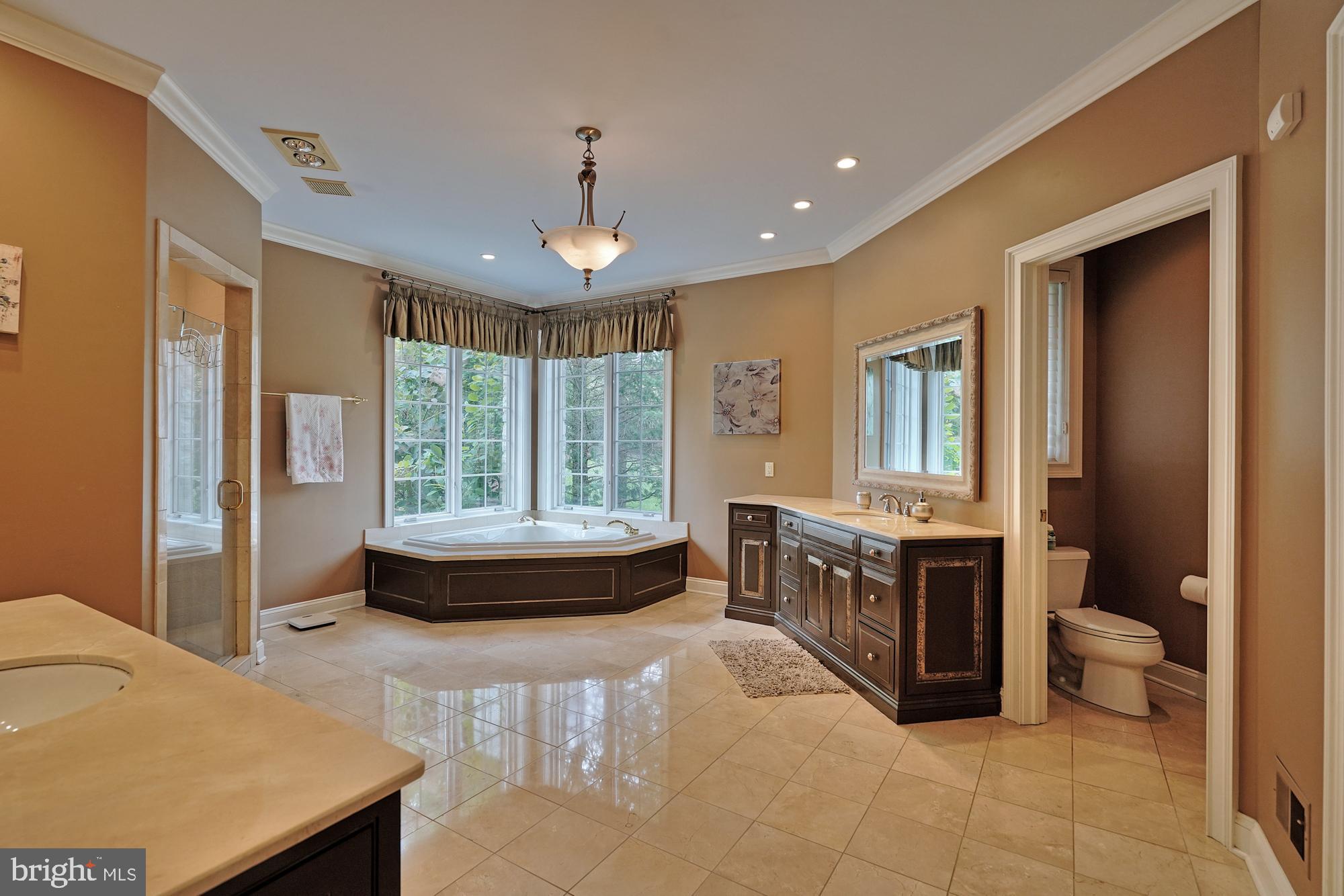 WESTBURY PARK - Residential