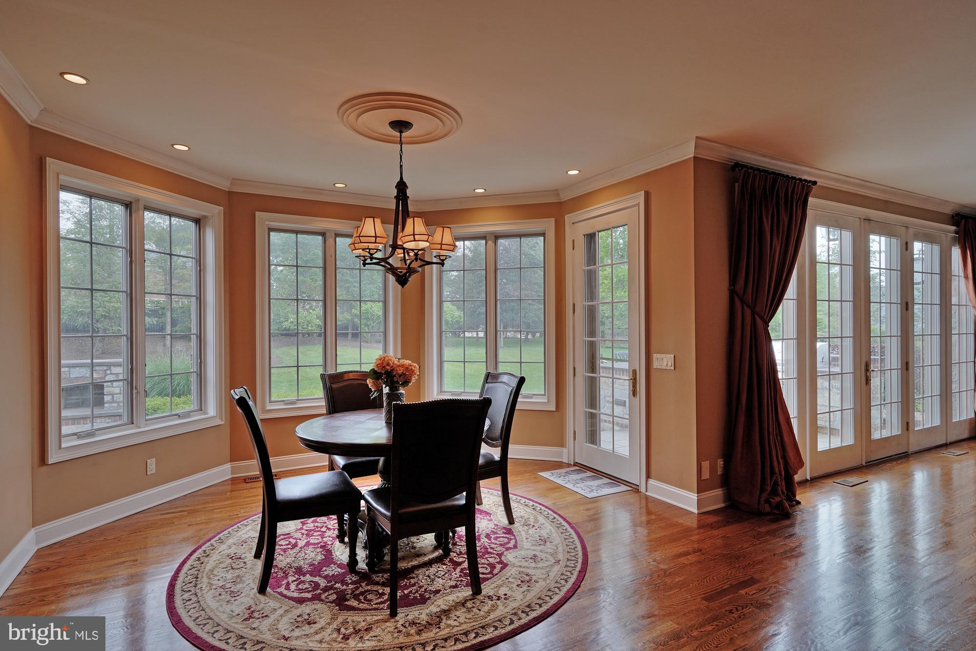 WESTBURY PARK - Residential