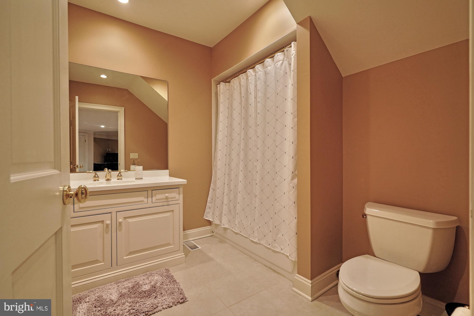 WESTBURY PARK - Residential