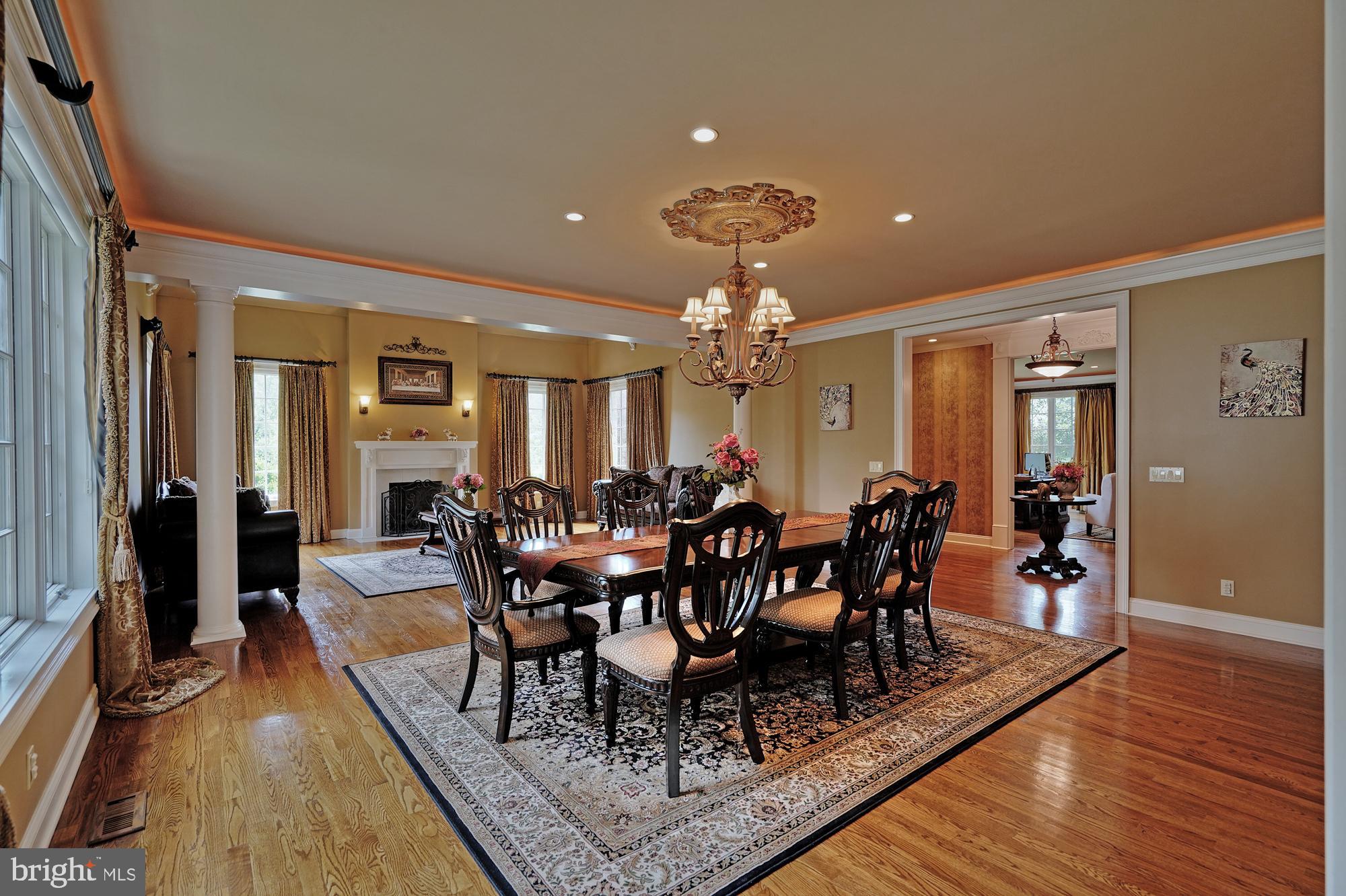 WESTBURY PARK - Residential