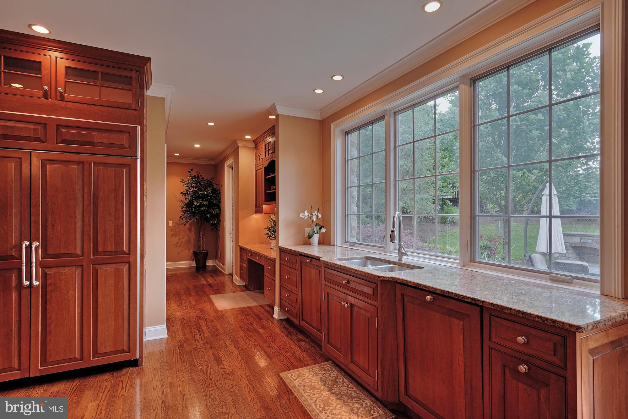 WESTBURY PARK - Residential