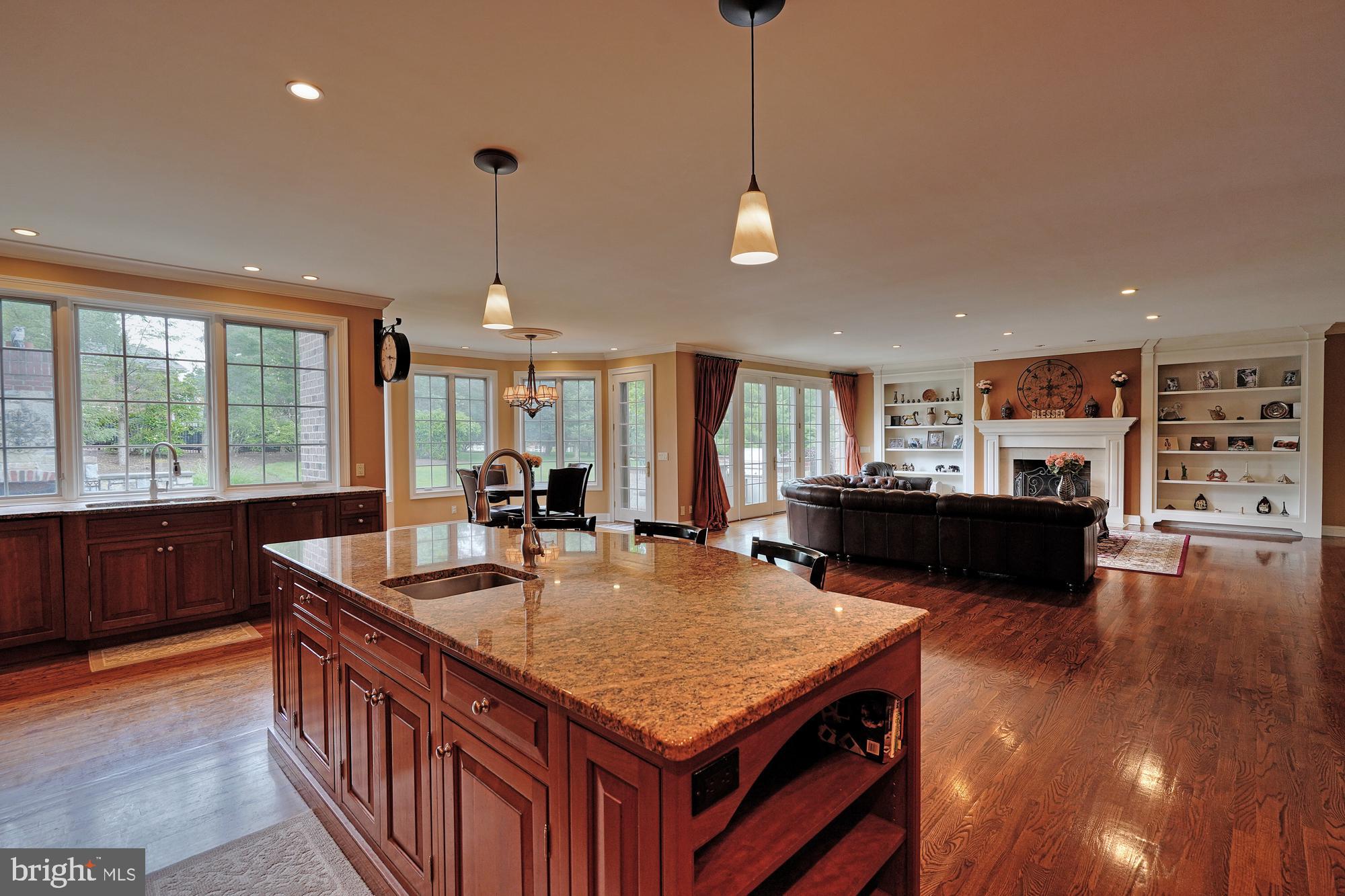 WESTBURY PARK - Residential