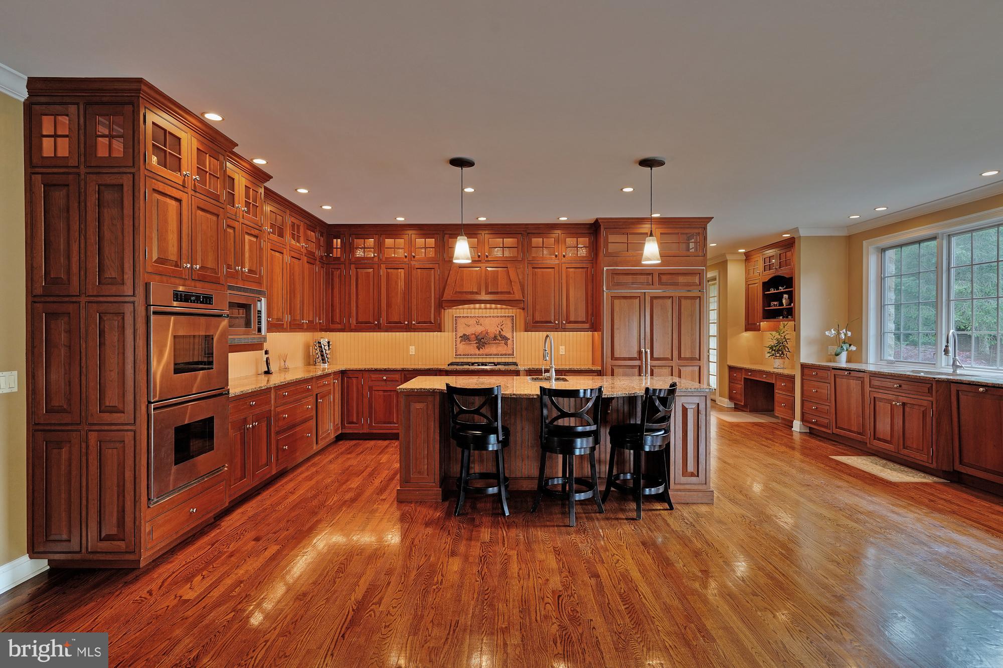 WESTBURY PARK - Residential