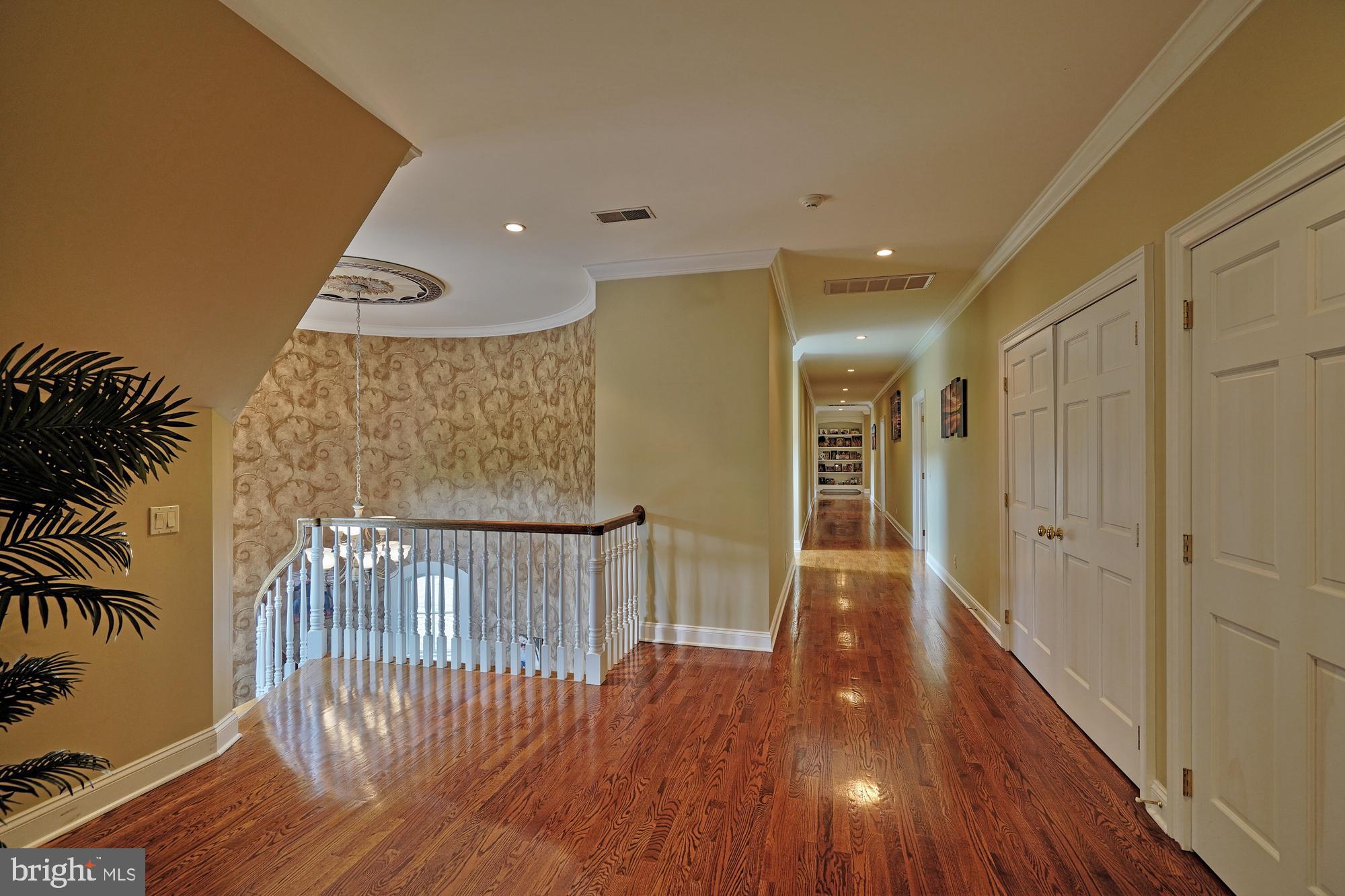 WESTBURY PARK - Residential