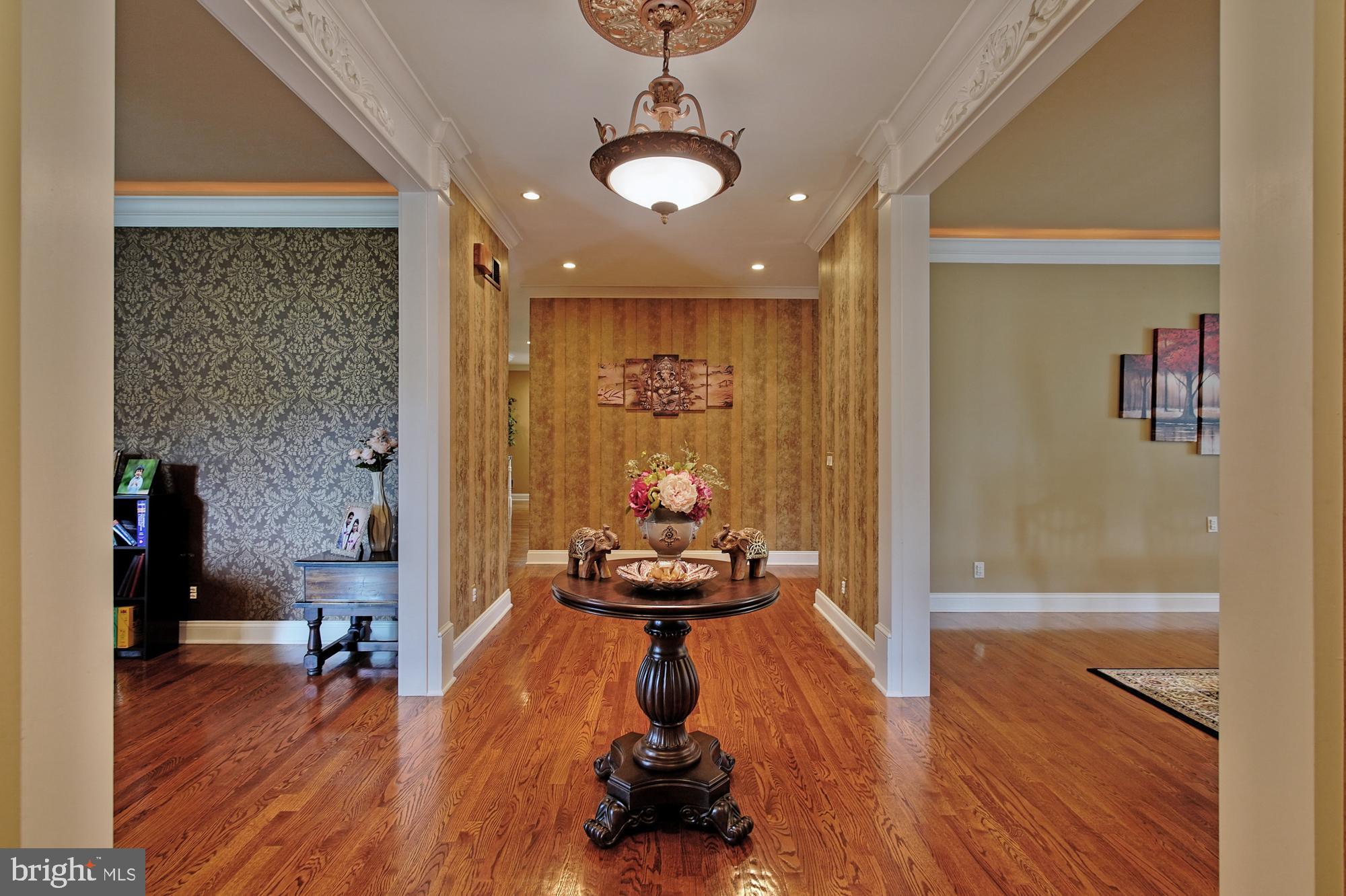 WESTBURY PARK - Residential