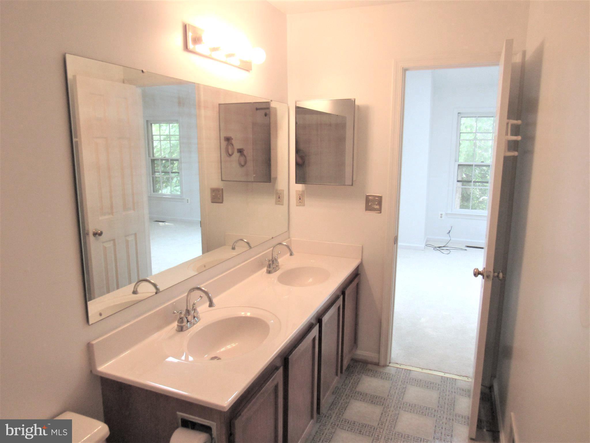 MONTCLAIR - Residential