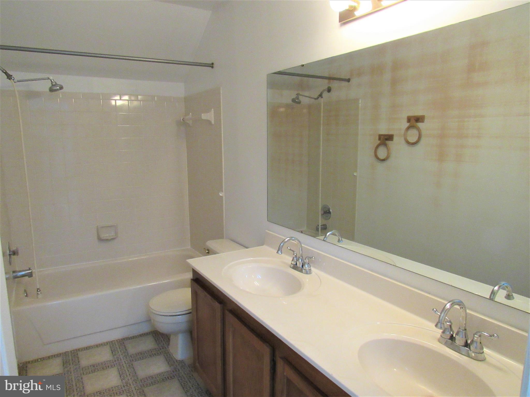 MONTCLAIR - Residential