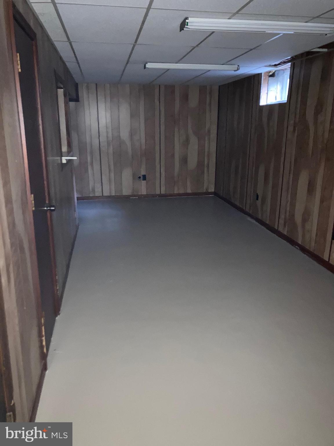 ROLLINSWOOD SOUTH - Residential Lease