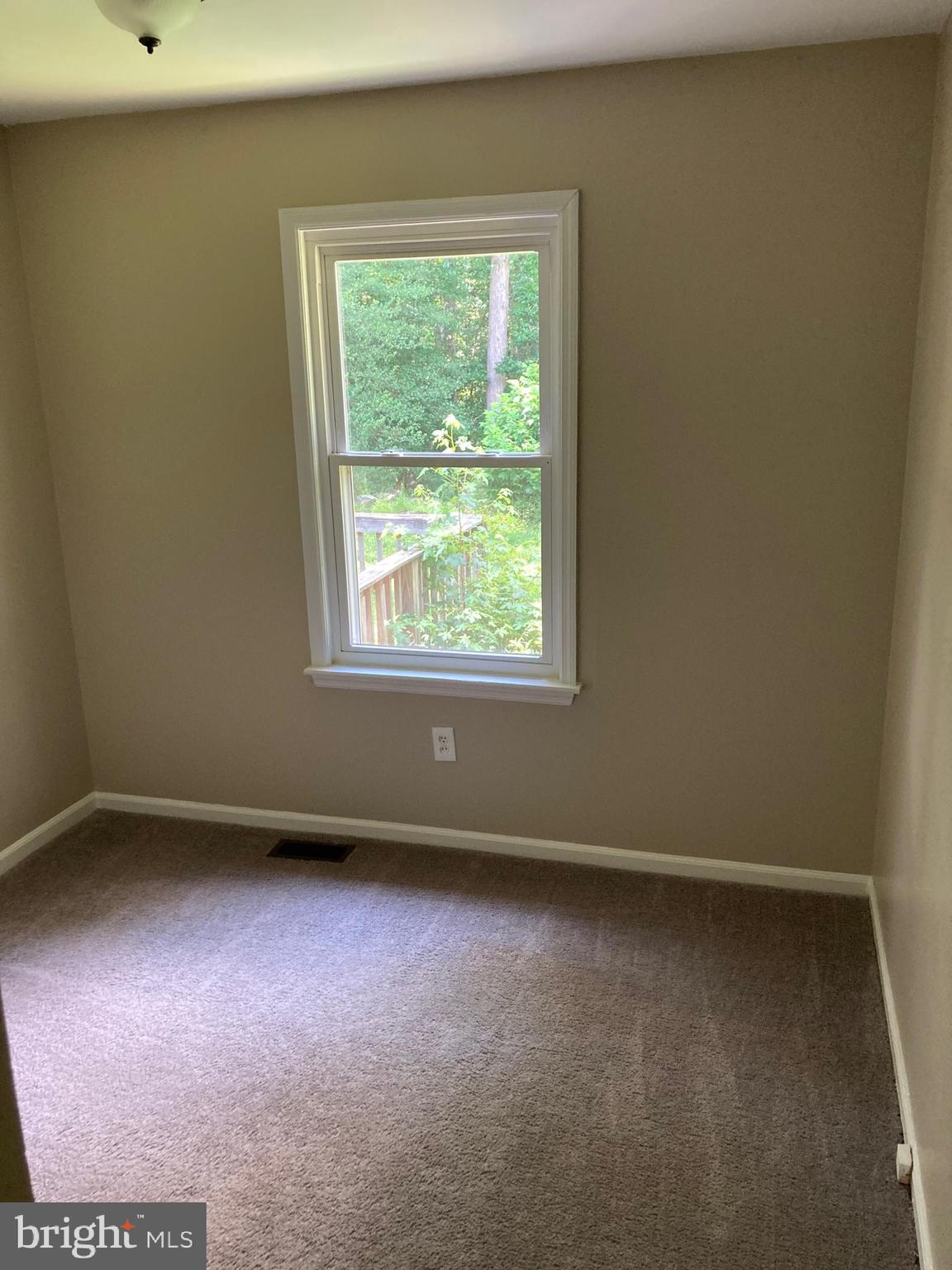 ROLLINSWOOD SOUTH - Residential Lease