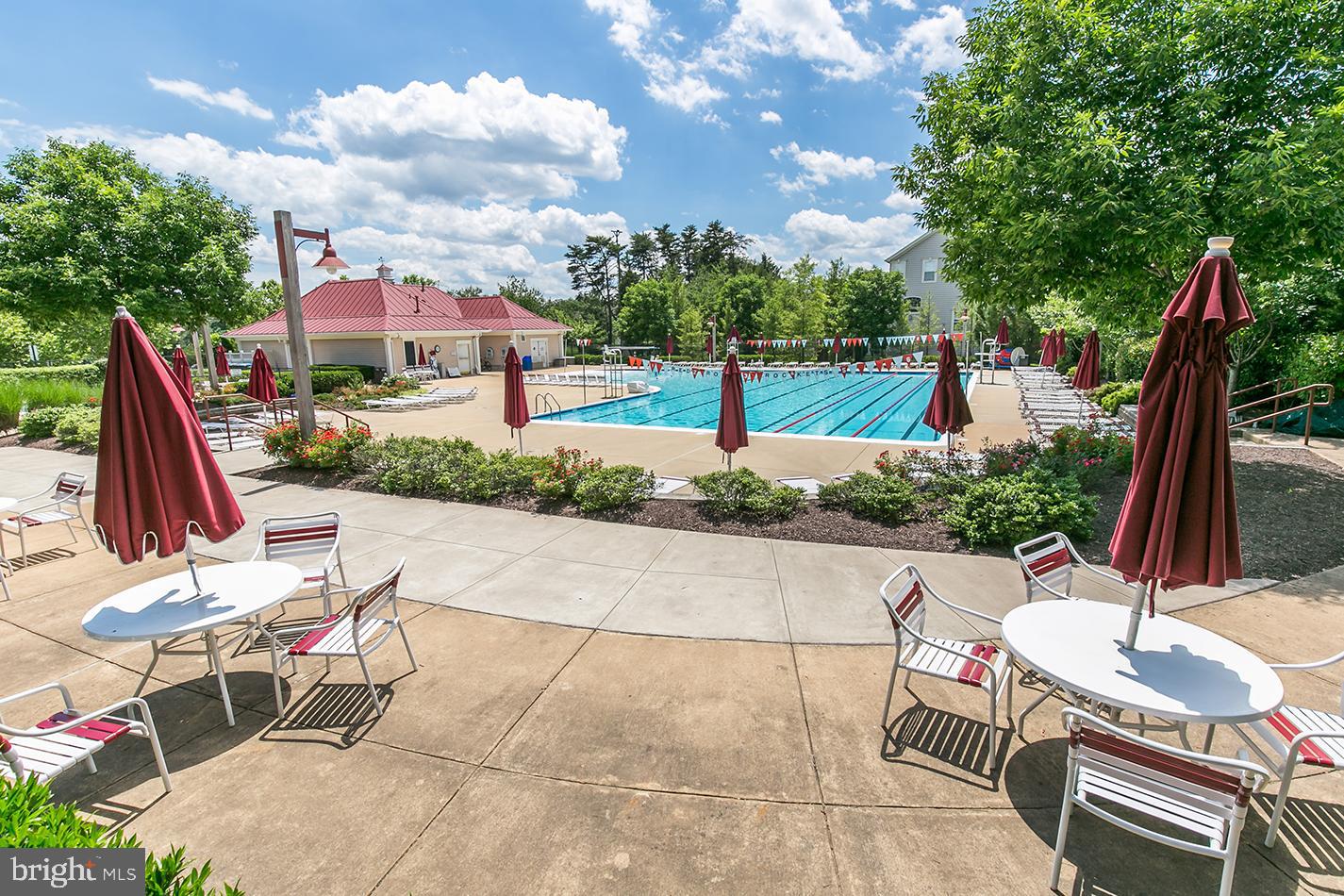 NORTHLAKE - Residential