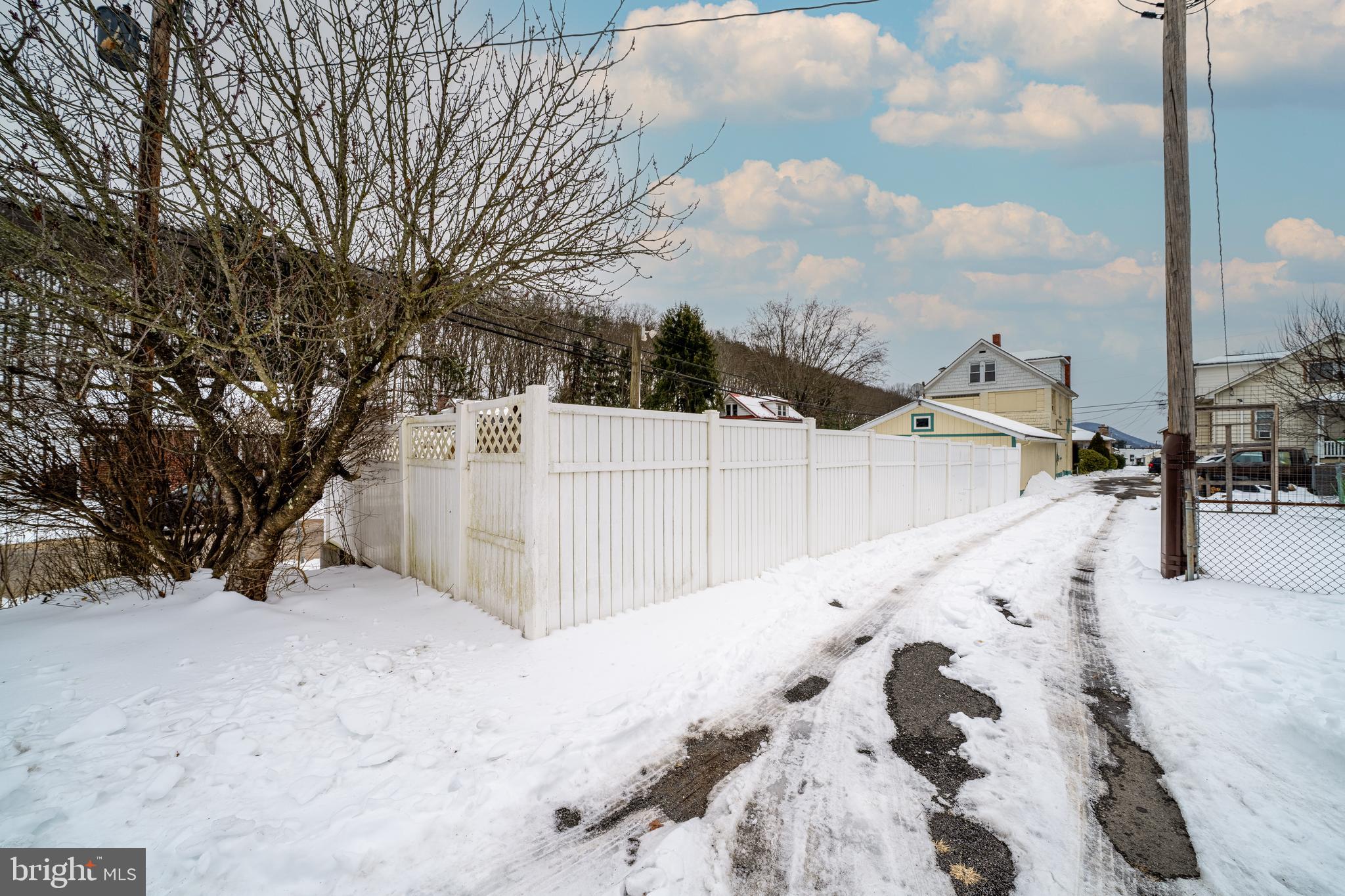 NORTH END - Residential