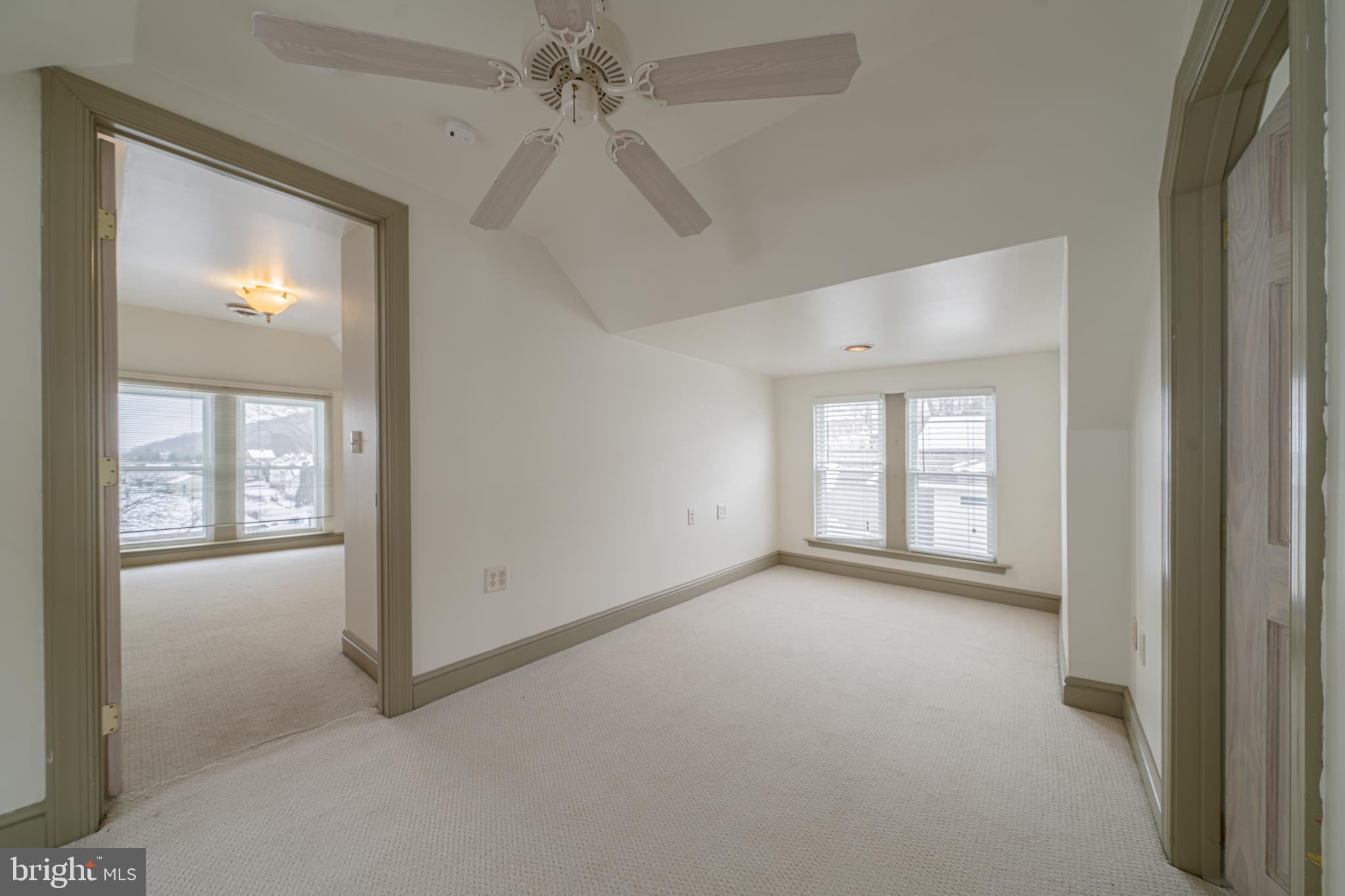 NORTH END - Residential