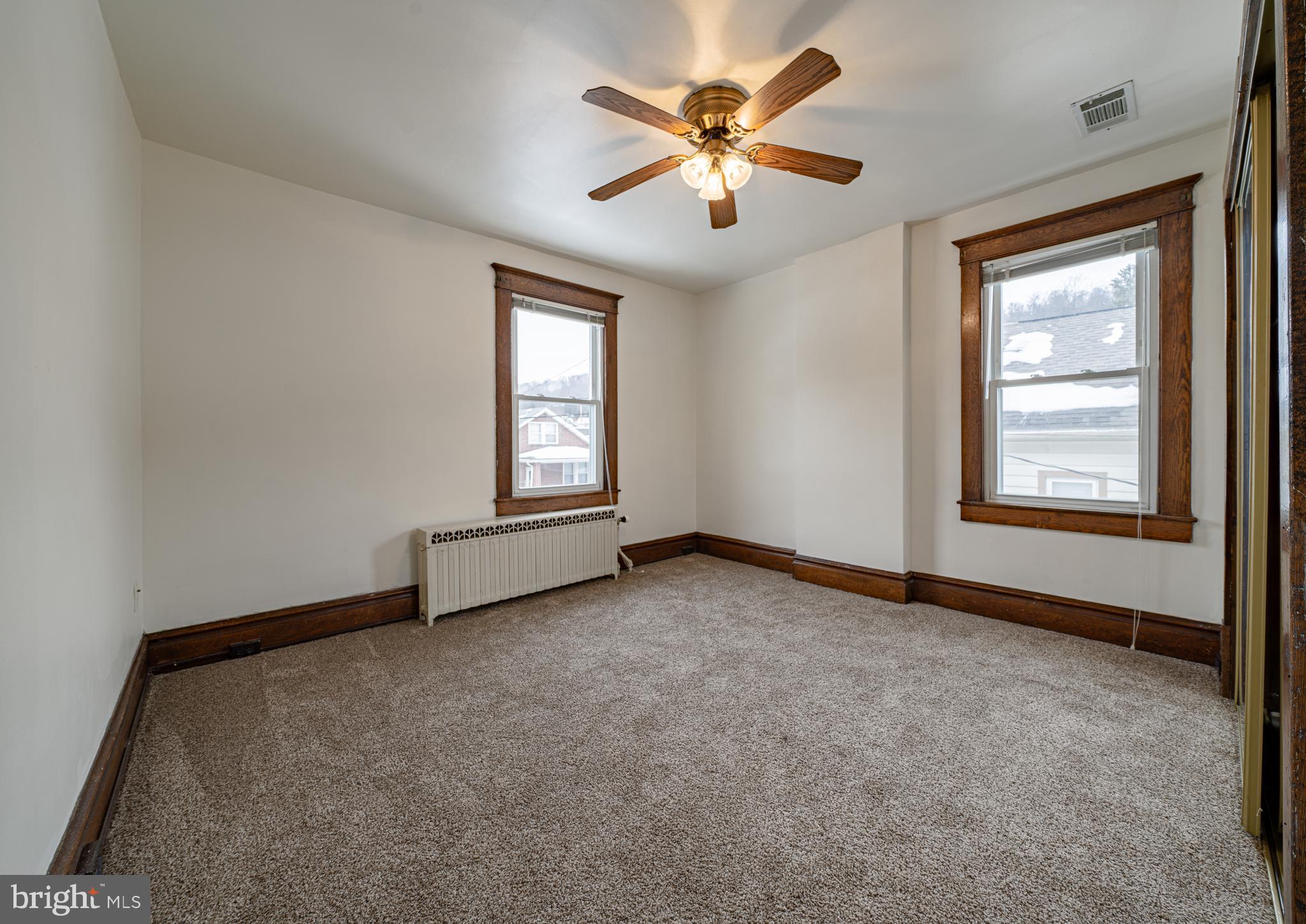 NORTH END - Residential