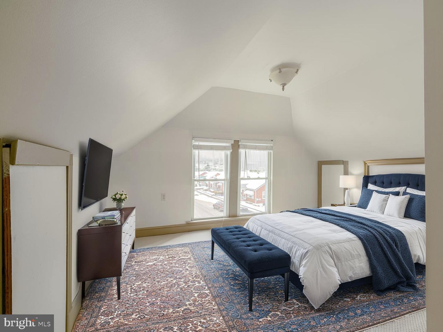 NORTH END - Residential