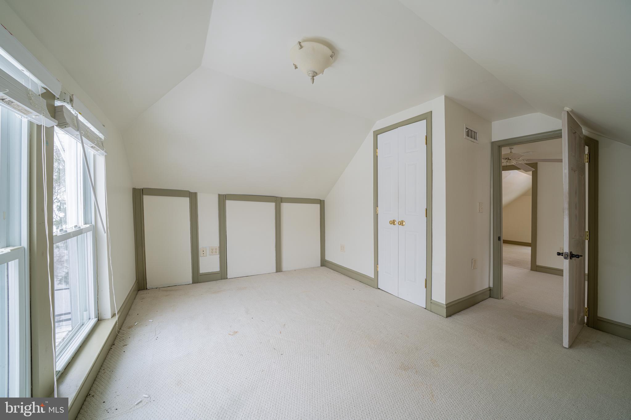 NORTH END - Residential