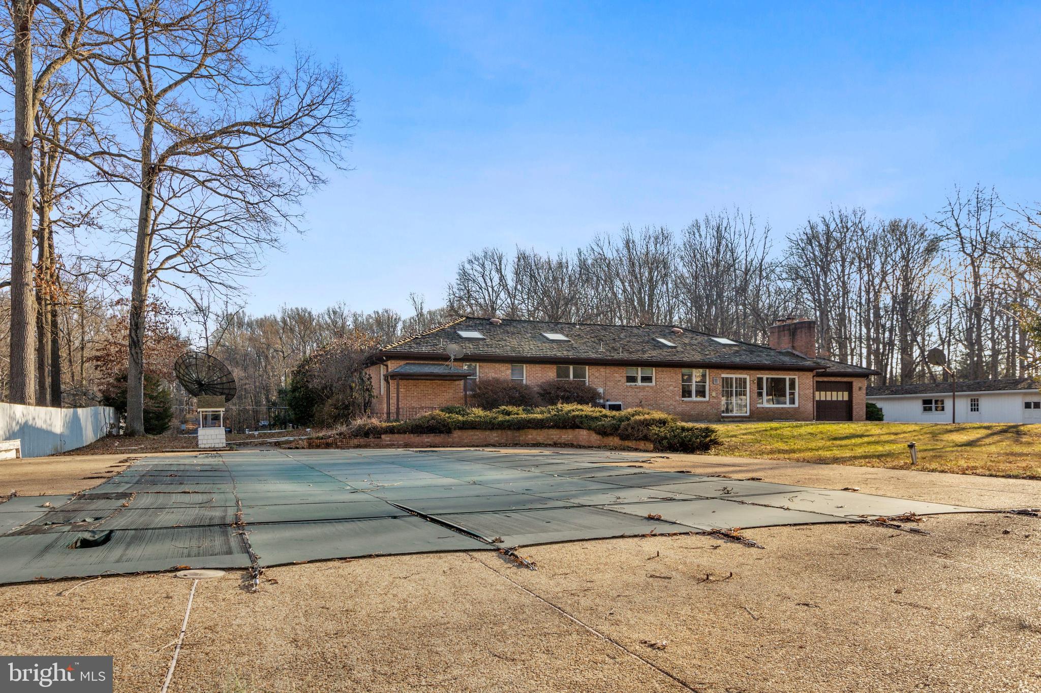 FAIRWOOD ACRES - Residential