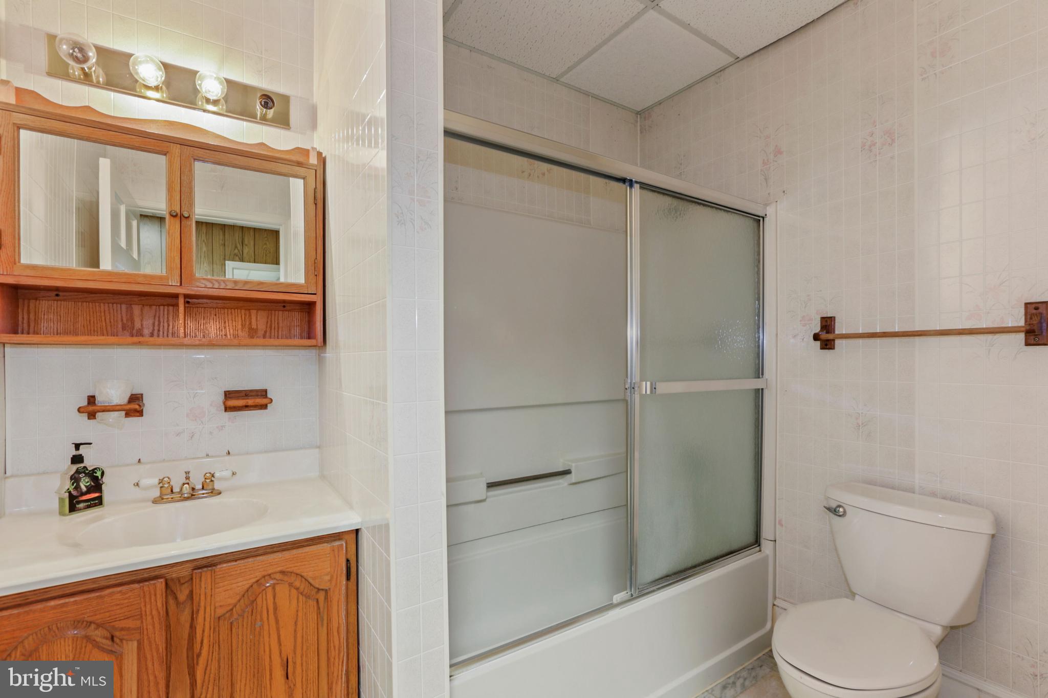 FAIRWOOD ACRES - Residential